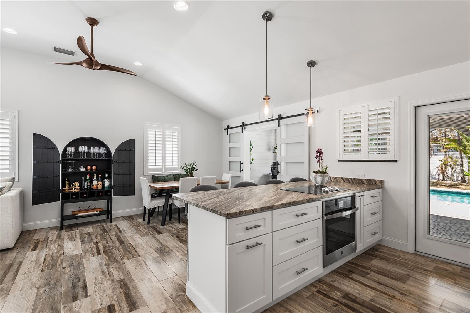 14024 N BAYSHORE DR, MADEIRA BEACH, FL, 33708