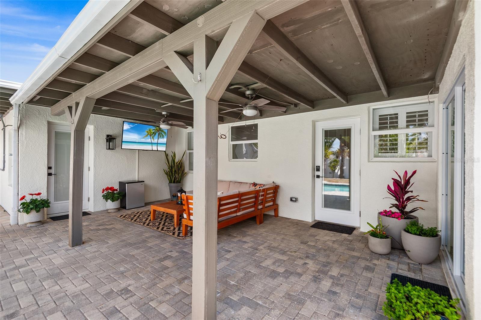 14024 N BAYSHORE DR, MADEIRA BEACH, FL, 33708