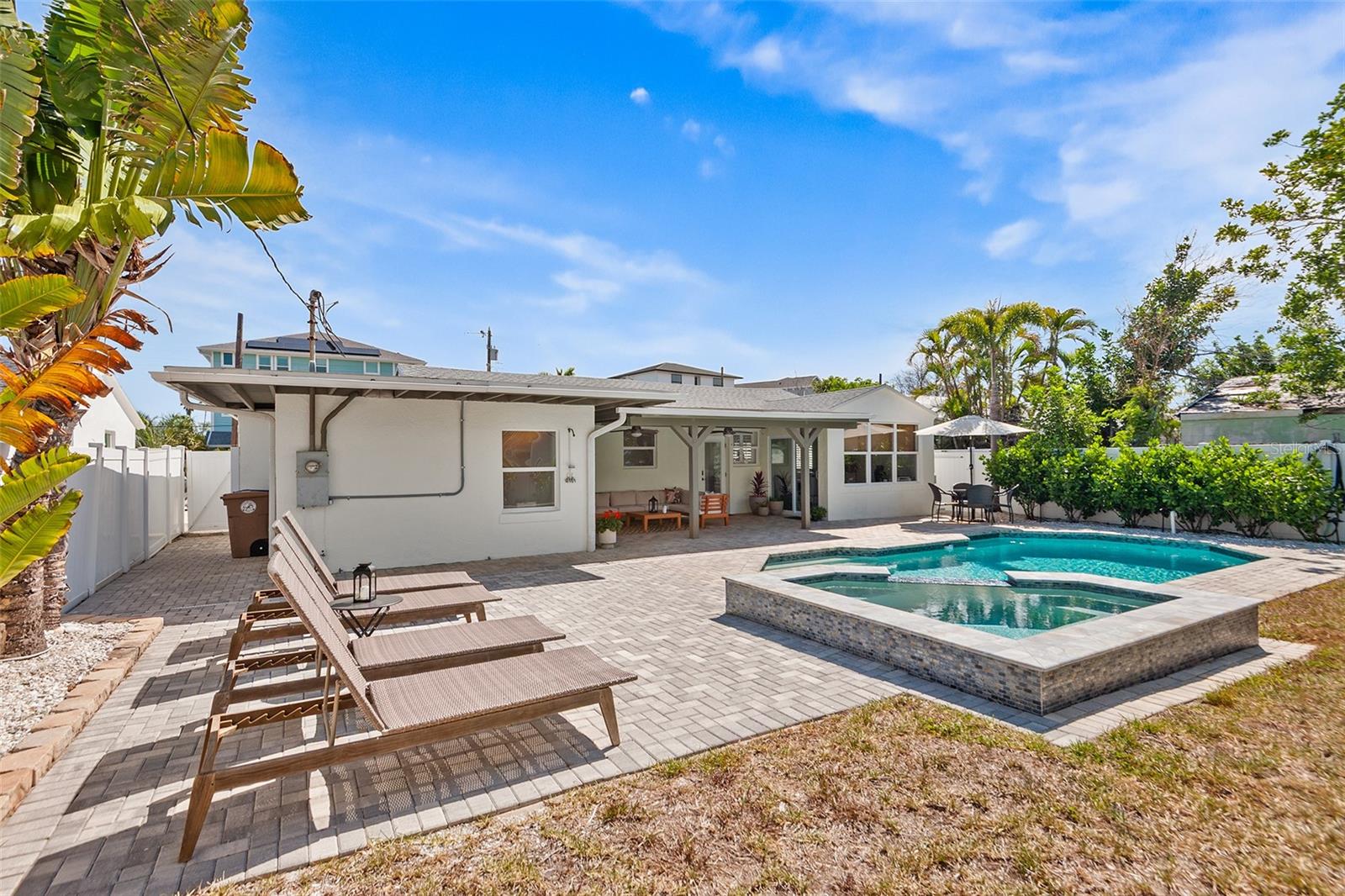 14024 N BAYSHORE DR, MADEIRA BEACH, FL, 33708