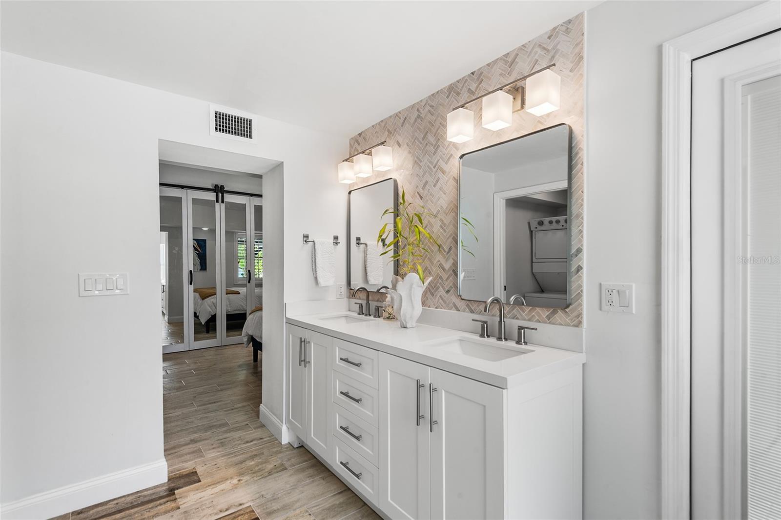 14024 N BAYSHORE DR, MADEIRA BEACH, FL, 33708