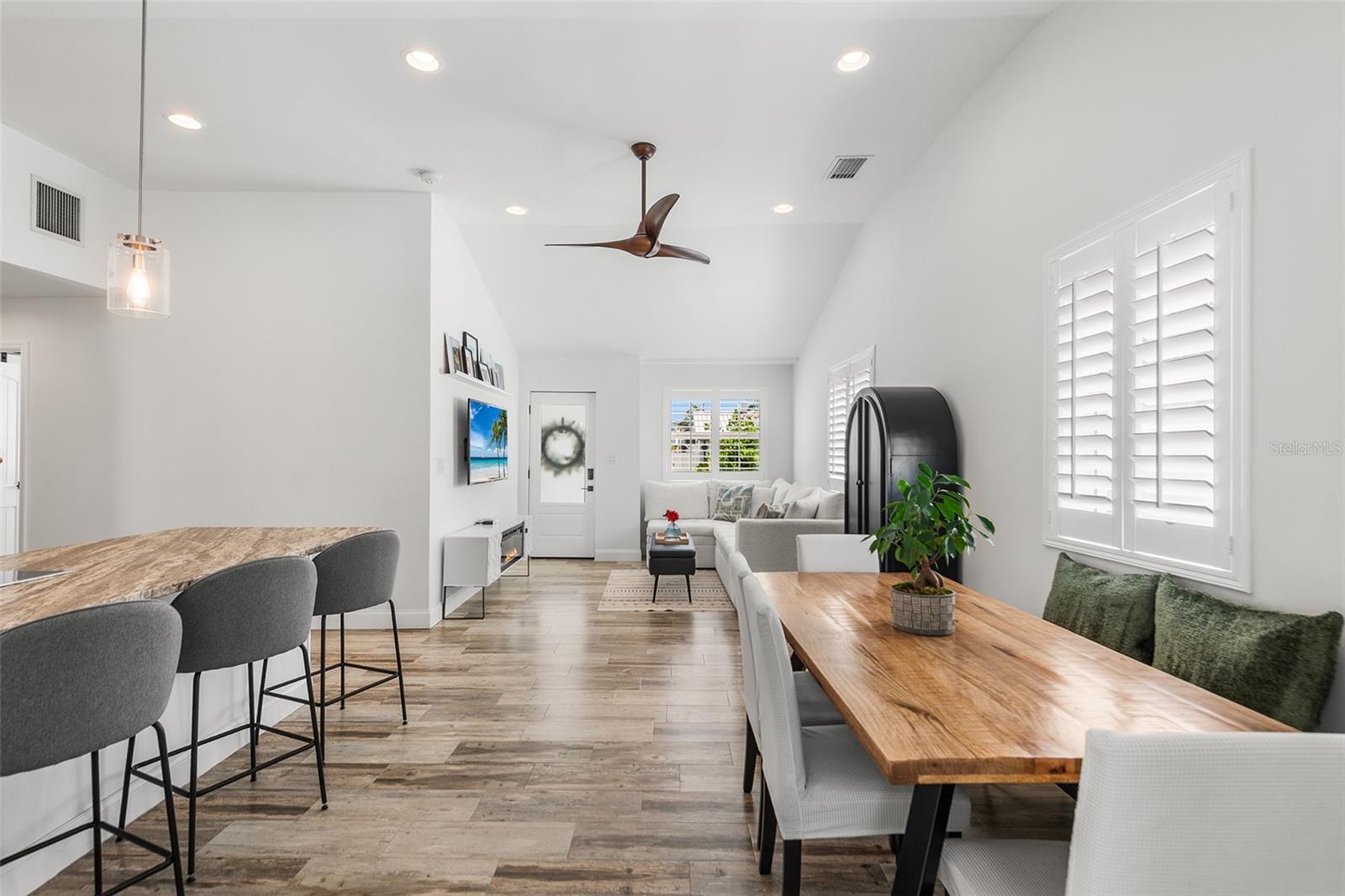 14024 N BAYSHORE DR, MADEIRA BEACH, FL, 33708