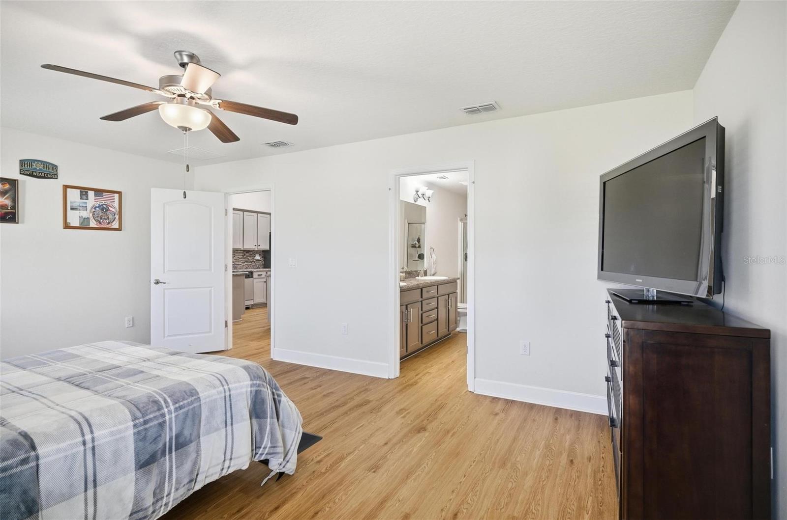 18 EAGLE LAKE DR, FLAGLER BEACH, FL, 32136