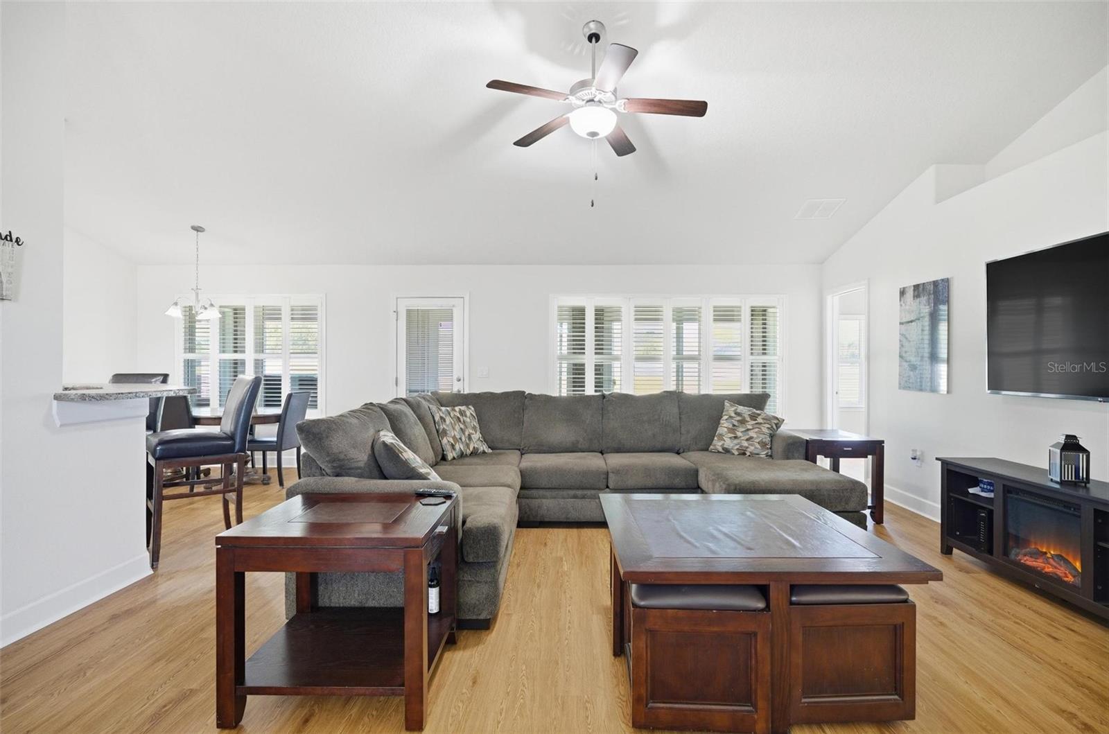 18 EAGLE LAKE DR, FLAGLER BEACH, FL, 32136