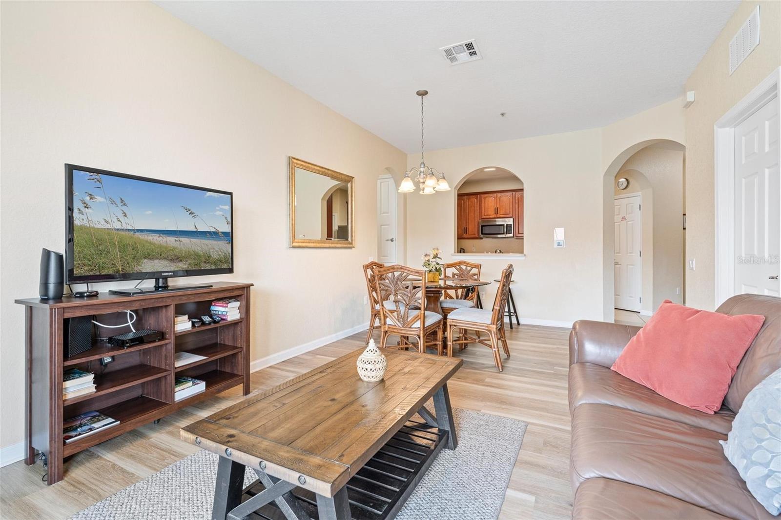 4024 BREAKVIEW DR #402, ORLANDO, FL, 32819