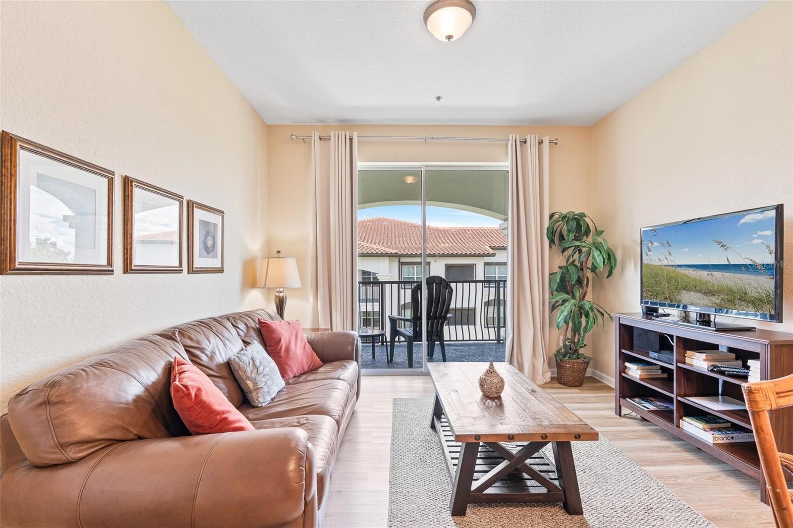 4024 BREAKVIEW DR #402, ORLANDO, FL, 32819