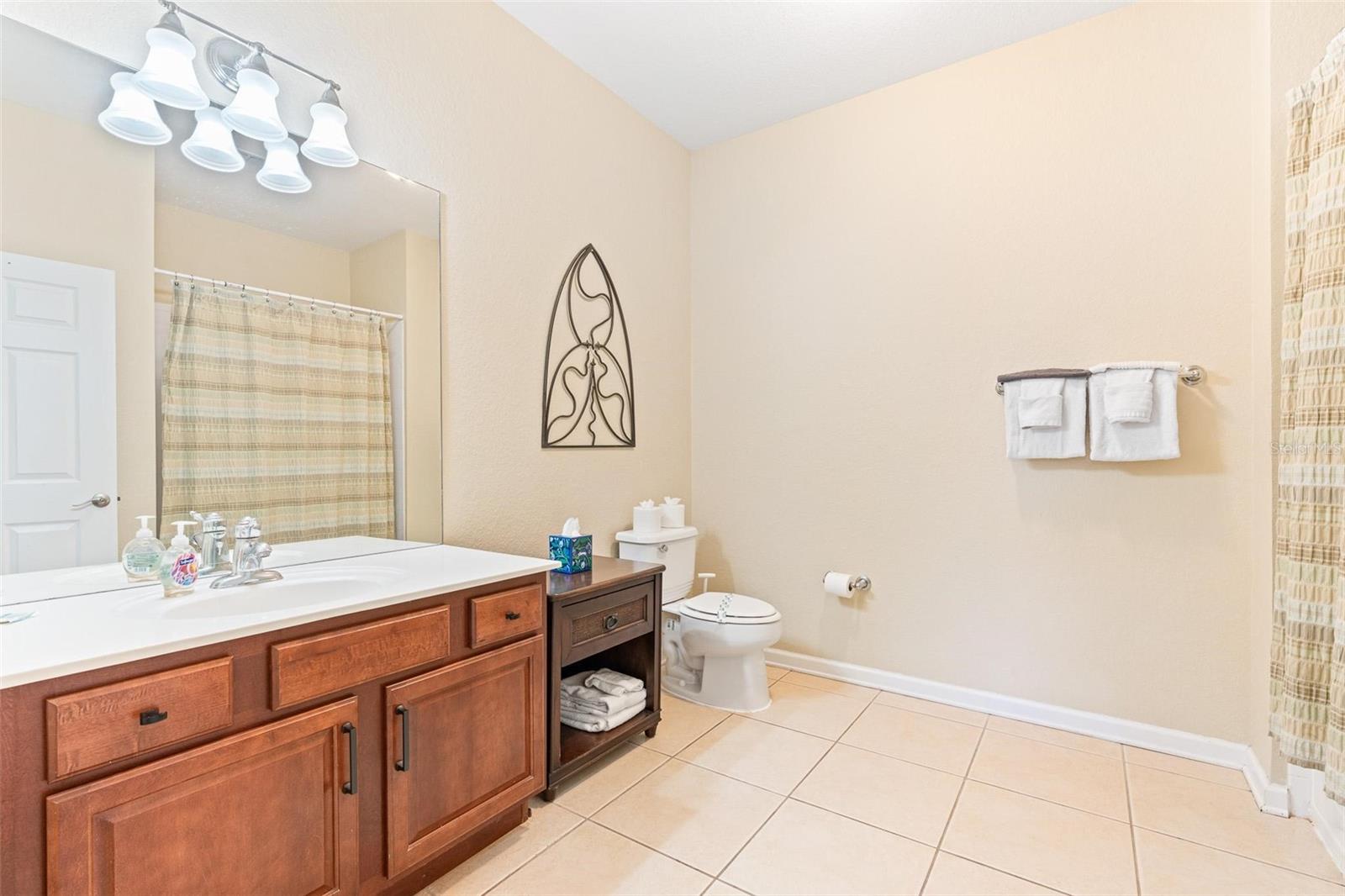 4024 BREAKVIEW DR #402, ORLANDO, FL, 32819