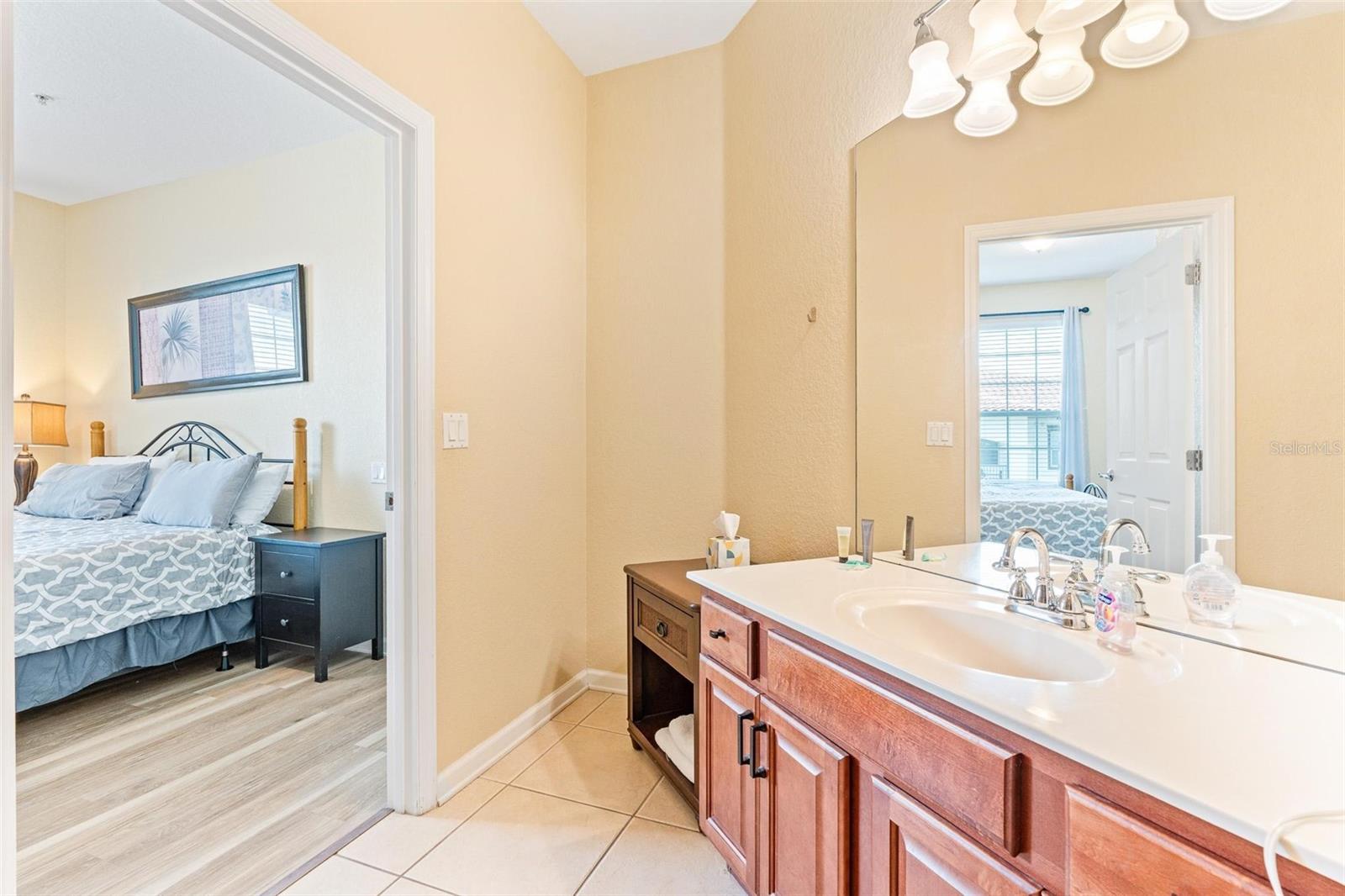 4024 BREAKVIEW DR #402, ORLANDO, FL, 32819