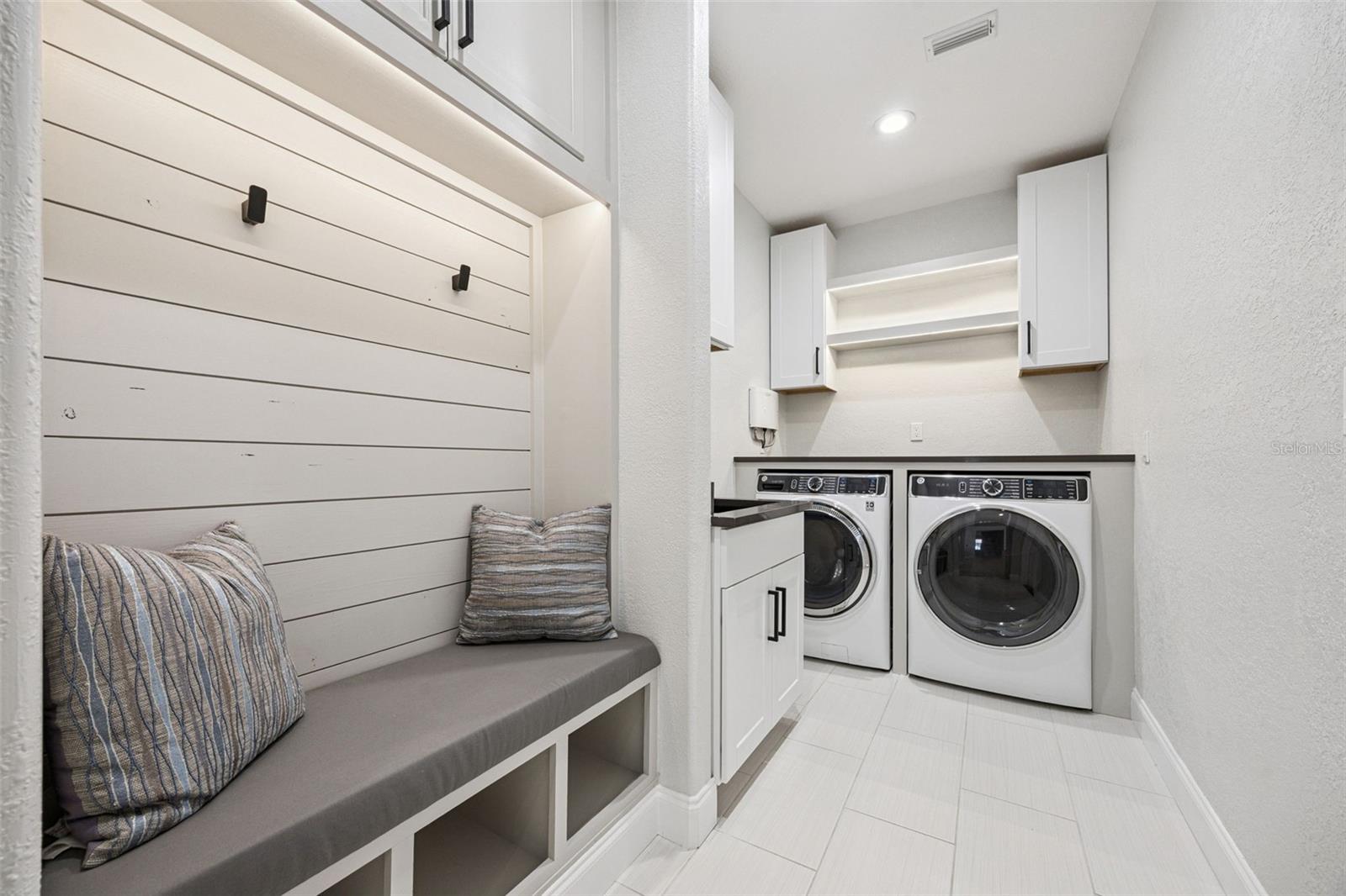 3868 HUNTERS ISLE DR, ORLANDO, FL, 32837