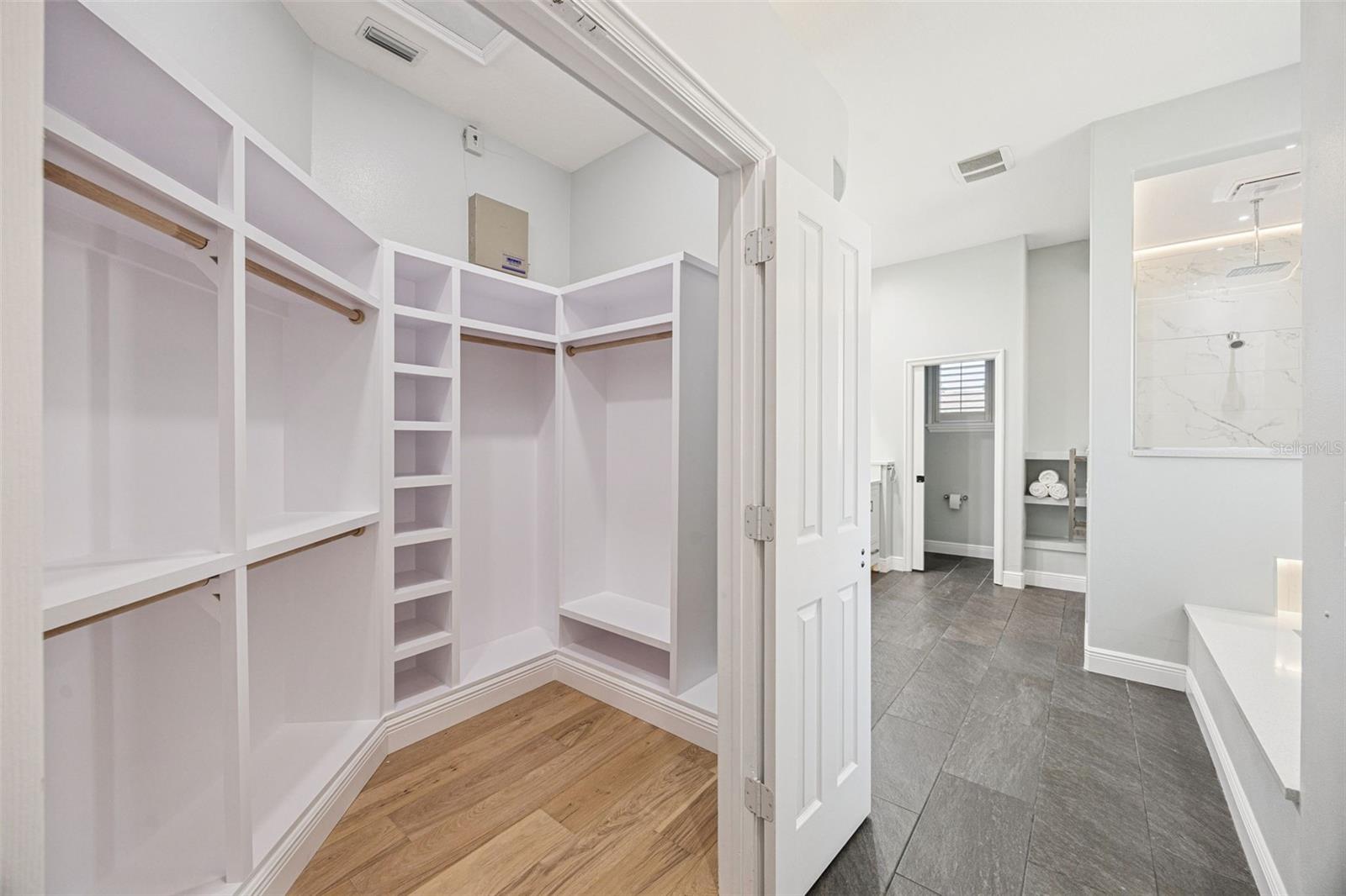 3868 HUNTERS ISLE DR, ORLANDO, FL, 32837