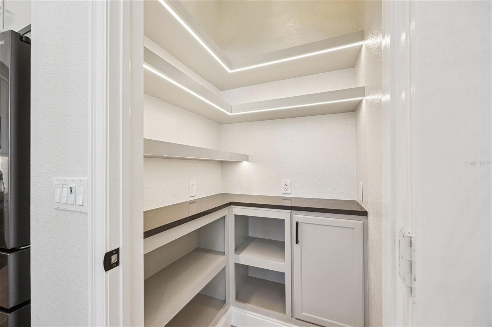 3868 HUNTERS ISLE DR, ORLANDO, FL, 32837