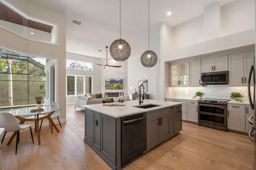 3868 HUNTERS ISLE DR, ORLANDO, FL, 32837