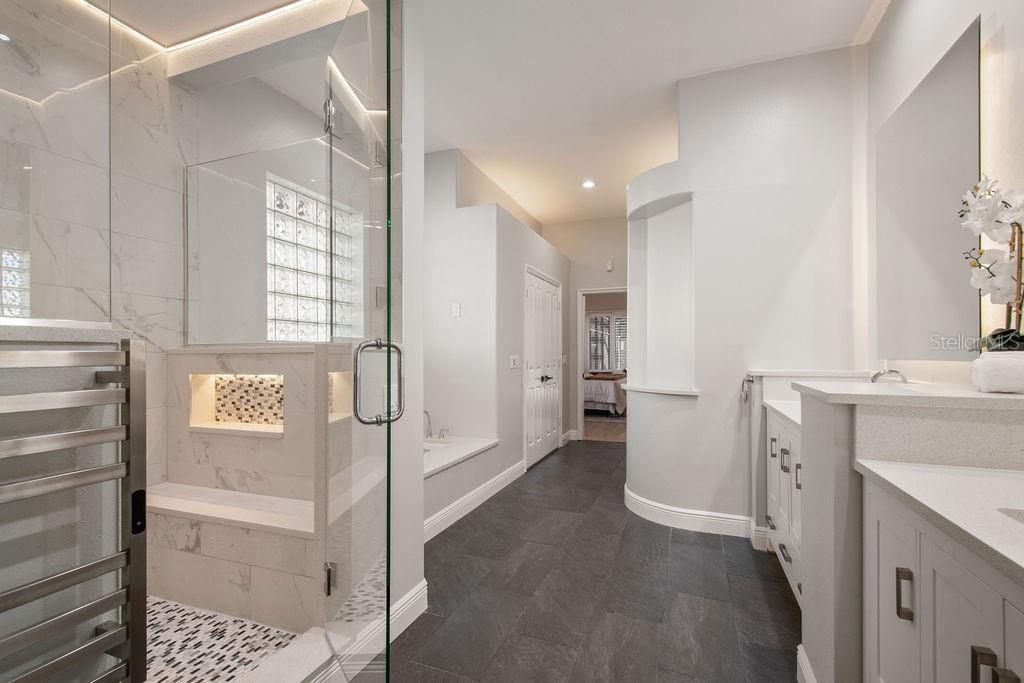 3868 HUNTERS ISLE DR, ORLANDO, FL, 32837