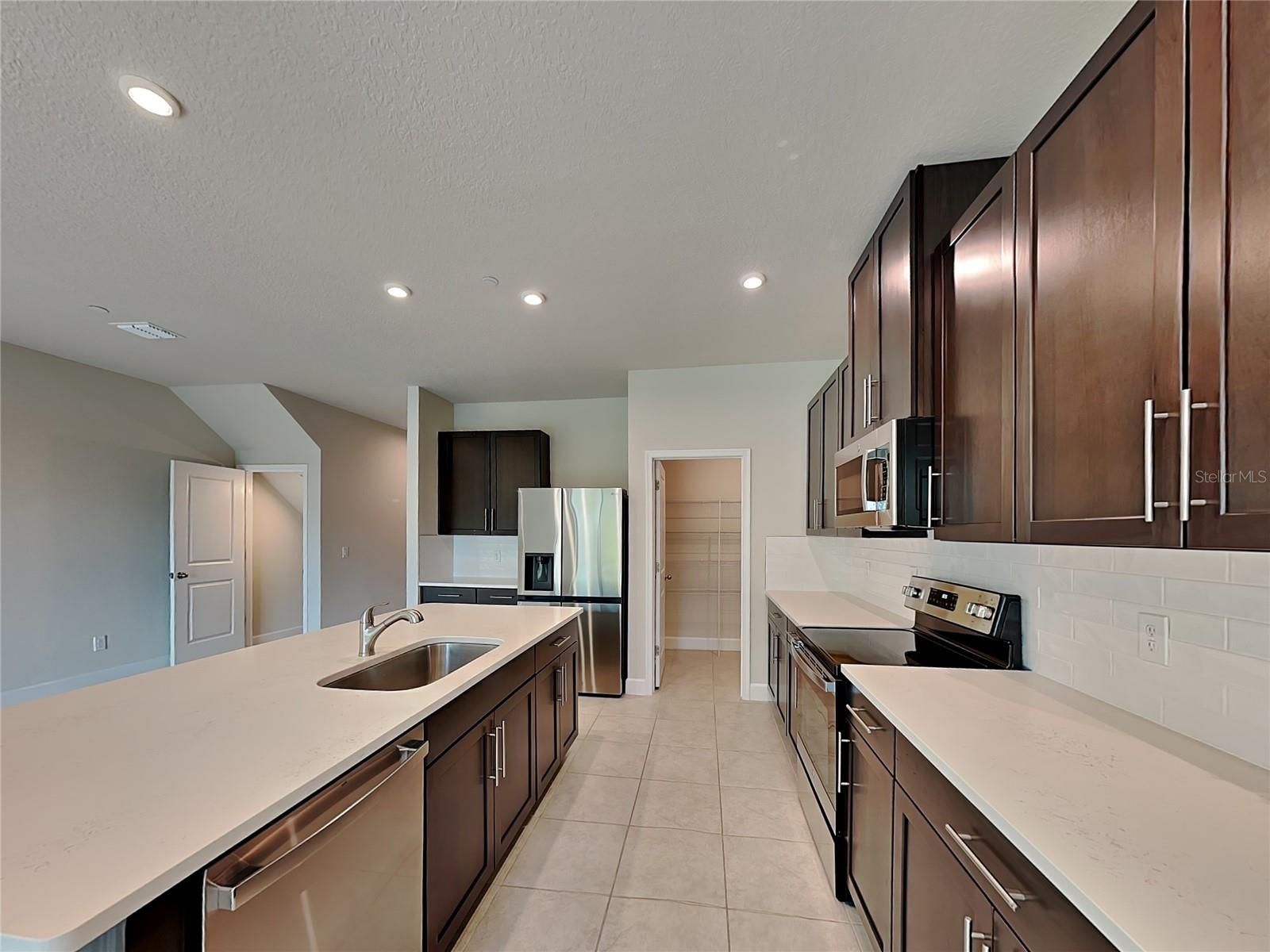 1942 HOLDEN RIDGE LN, CLERMONT, FL, 34715
