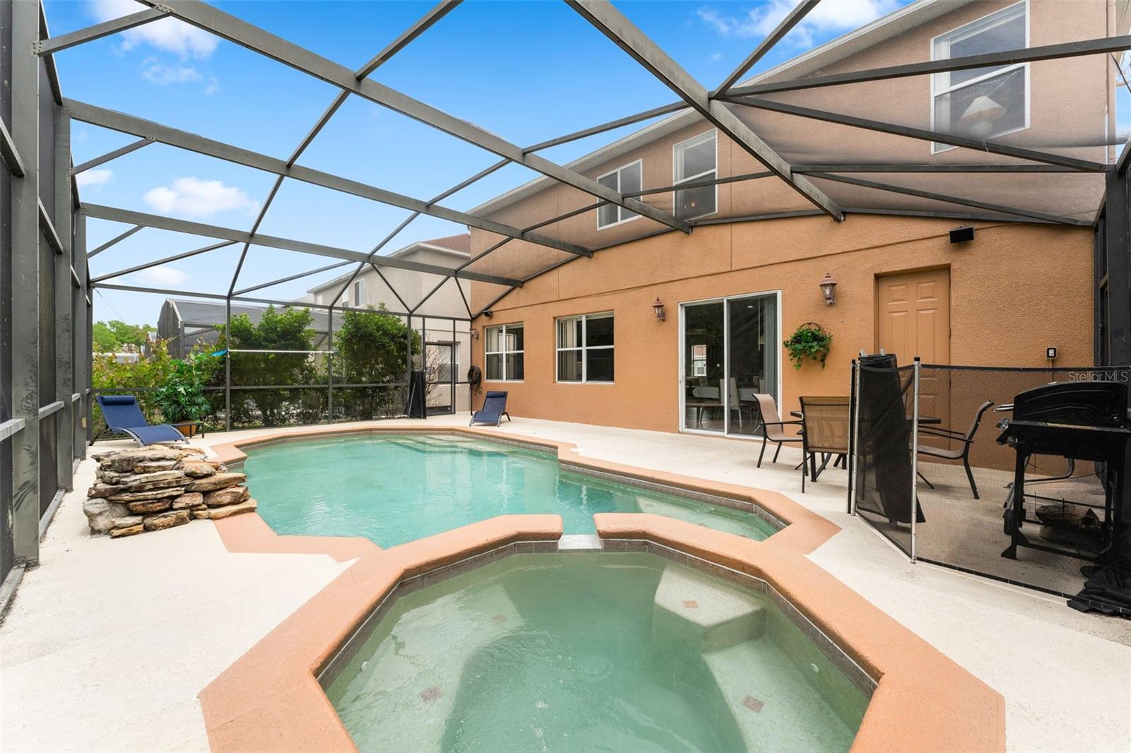 213 WILLOW VIEW DR, DAVENPORT, FL, 33896