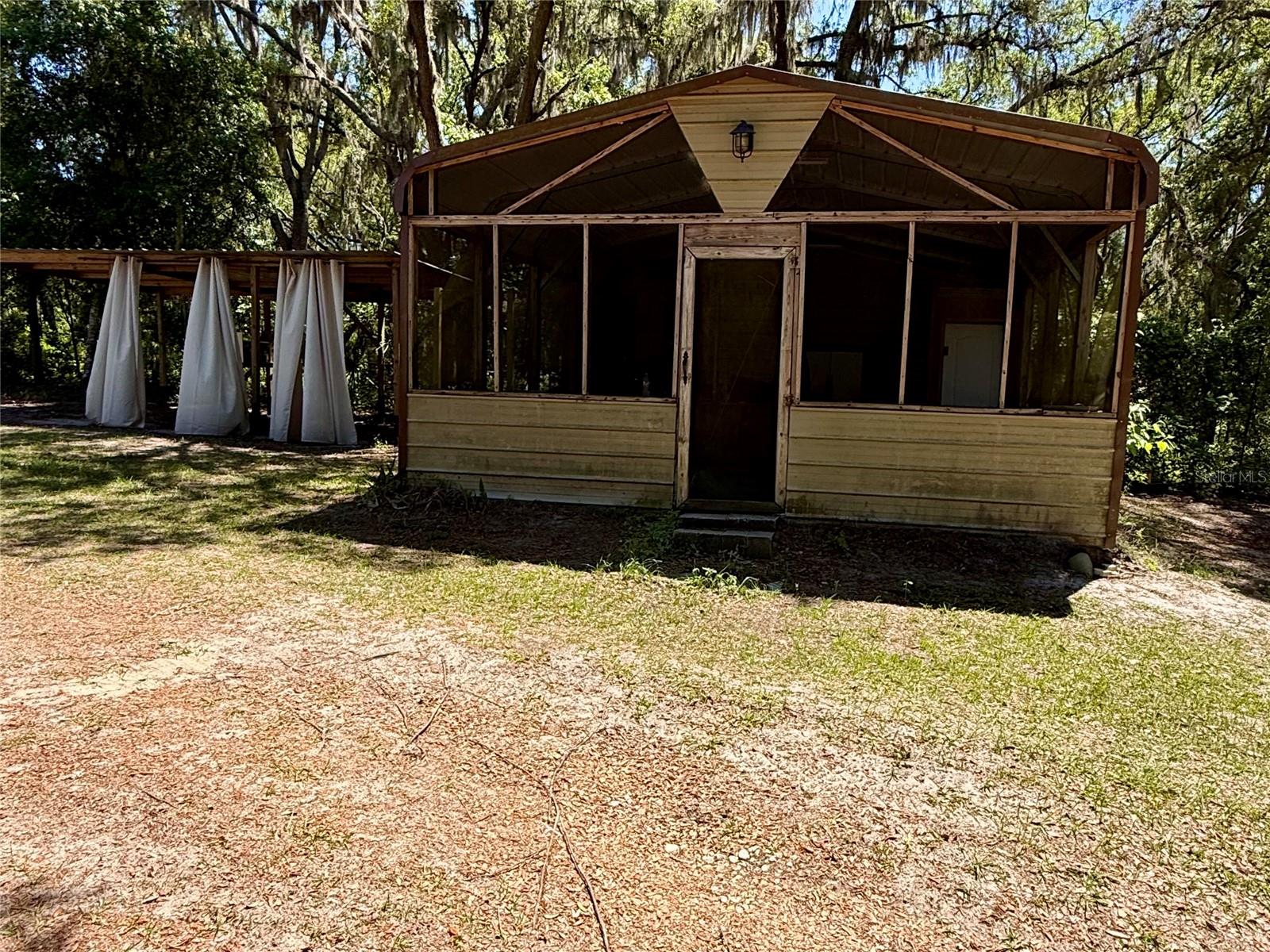 9711 SE HIGHWAY 464C, OCKLAWAHA, FL, 32179
