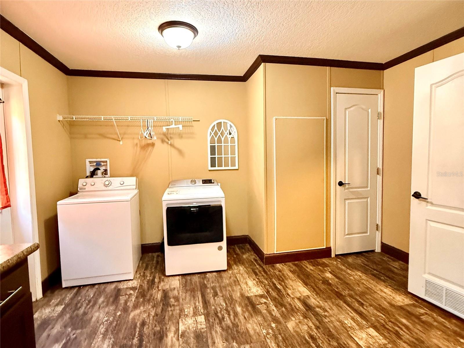 9711 SE HIGHWAY 464C, OCKLAWAHA, FL, 32179