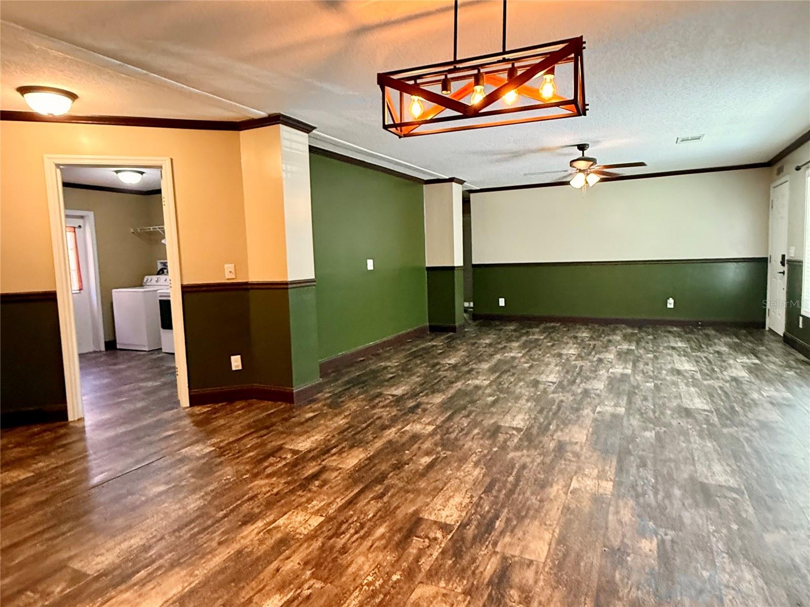 9711 SE HIGHWAY 464C, OCKLAWAHA, FL, 32179