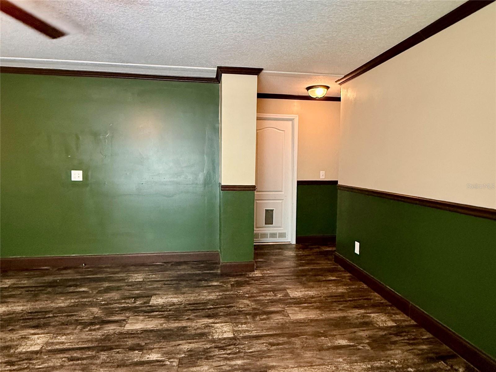 9711 SE HIGHWAY 464C, OCKLAWAHA, FL, 32179