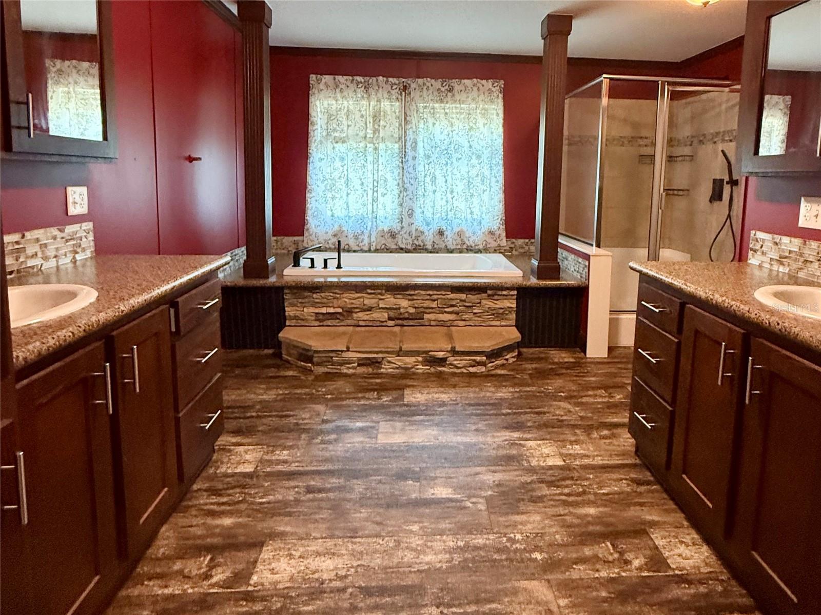 9711 SE HIGHWAY 464C, OCKLAWAHA, FL, 32179