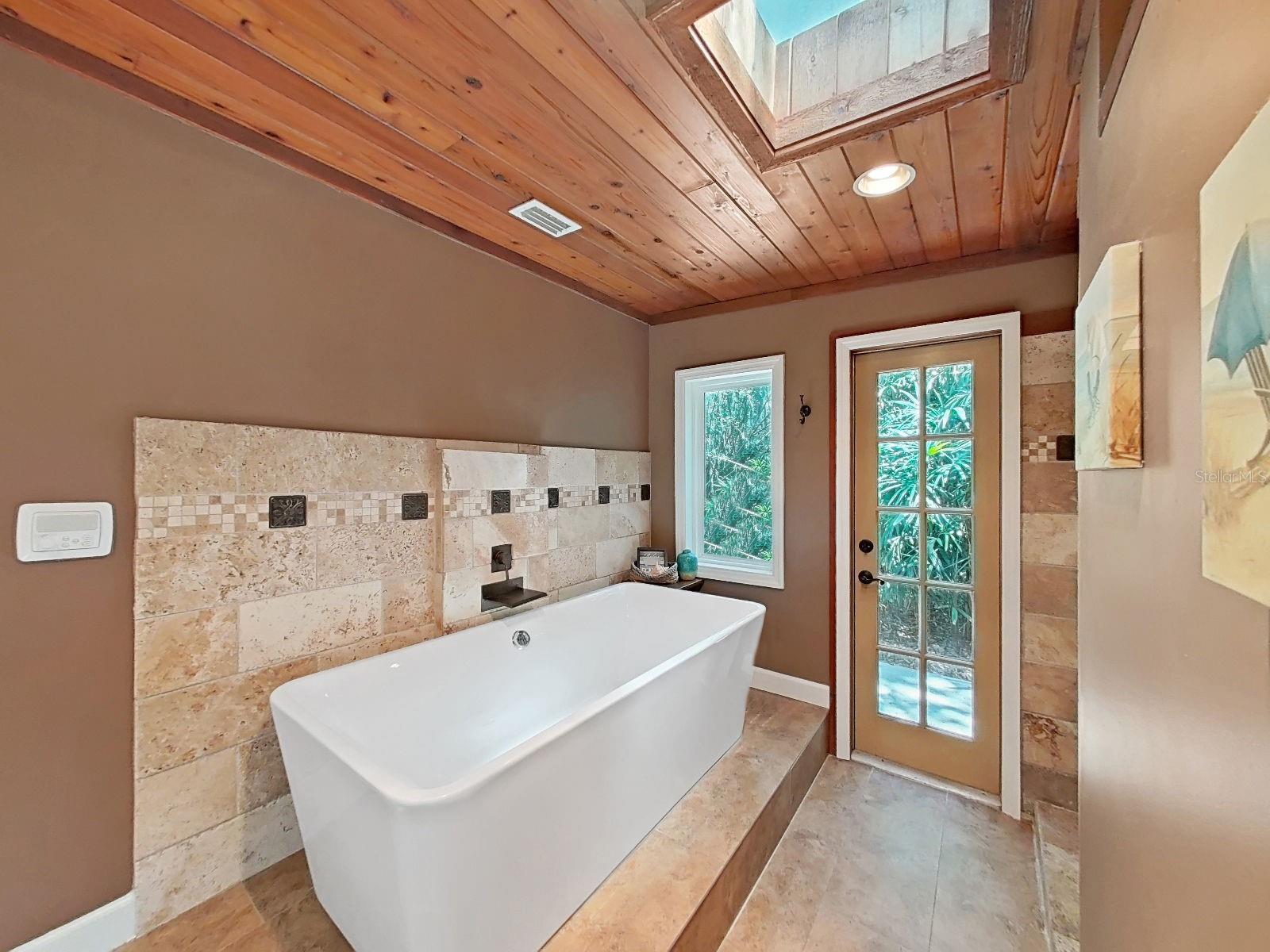 18835 TRACER DR, LUTZ, FL, 33549