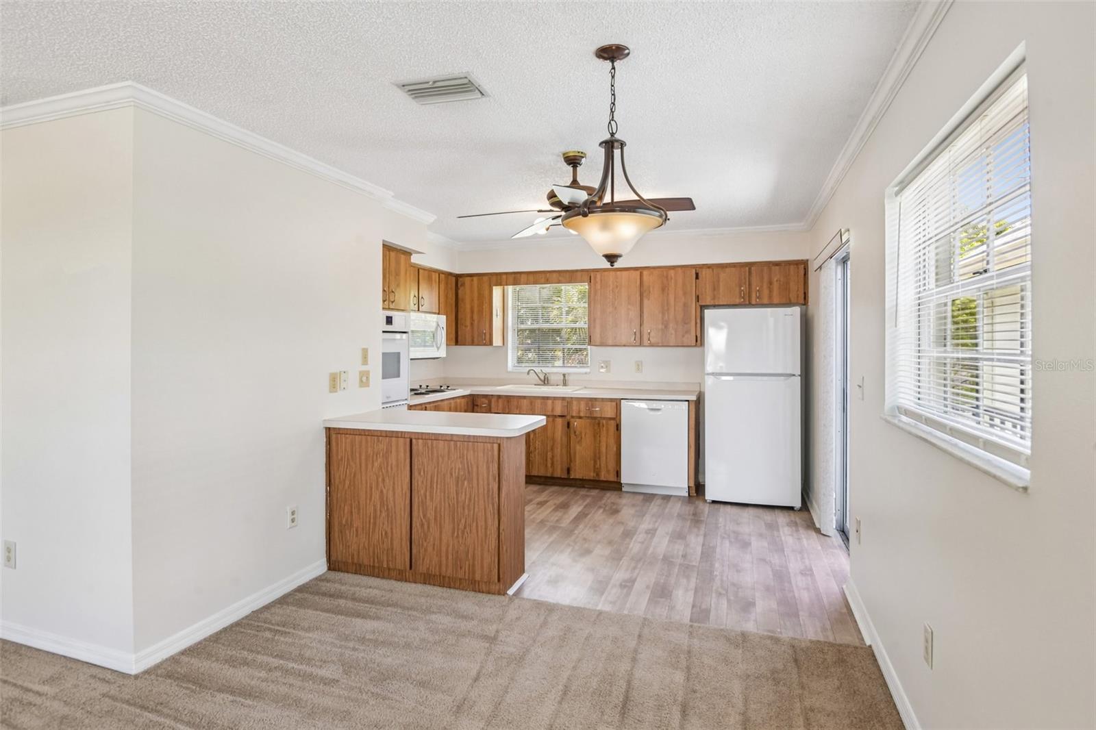 6704 HICKORYWOOD LN, NEW PORT RICHEY, FL, 34653