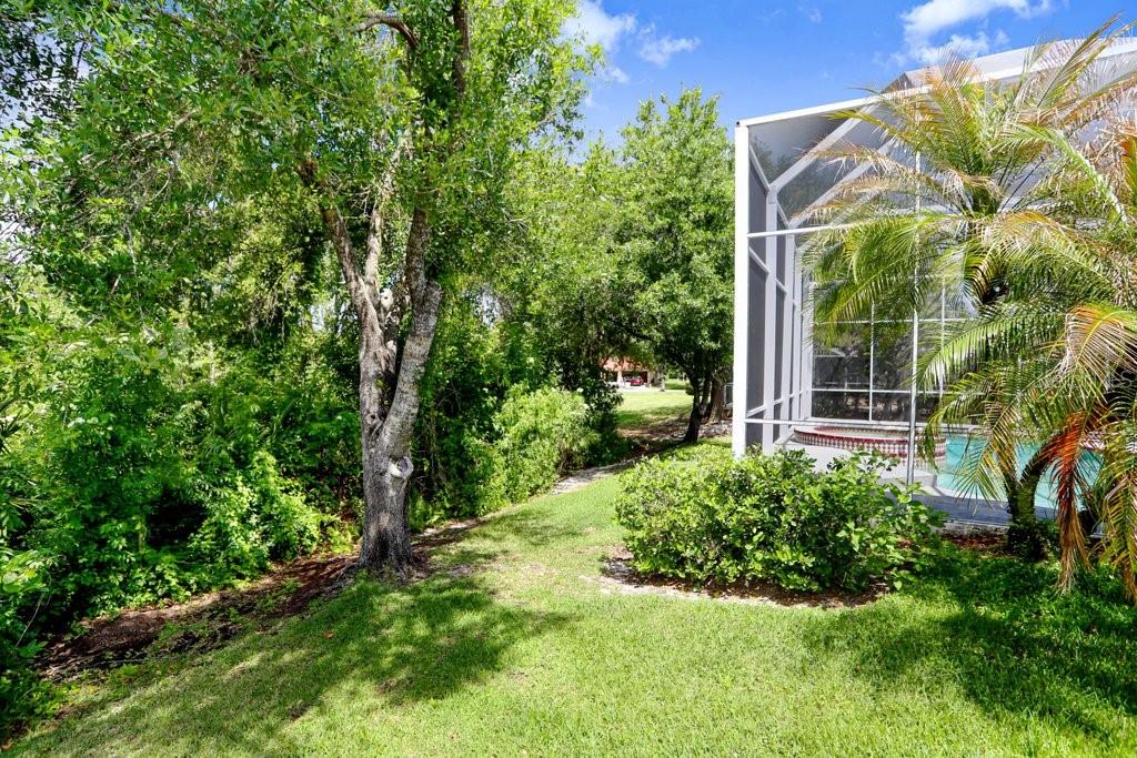 18124 COURTNEY BREEZE DR, TAMPA, FL, 33647