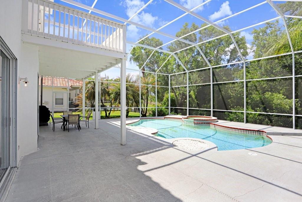 18124 COURTNEY BREEZE DR, TAMPA, FL, 33647