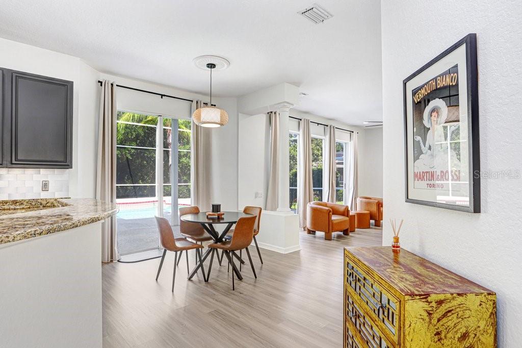 18124 COURTNEY BREEZE DR, TAMPA, FL, 33647