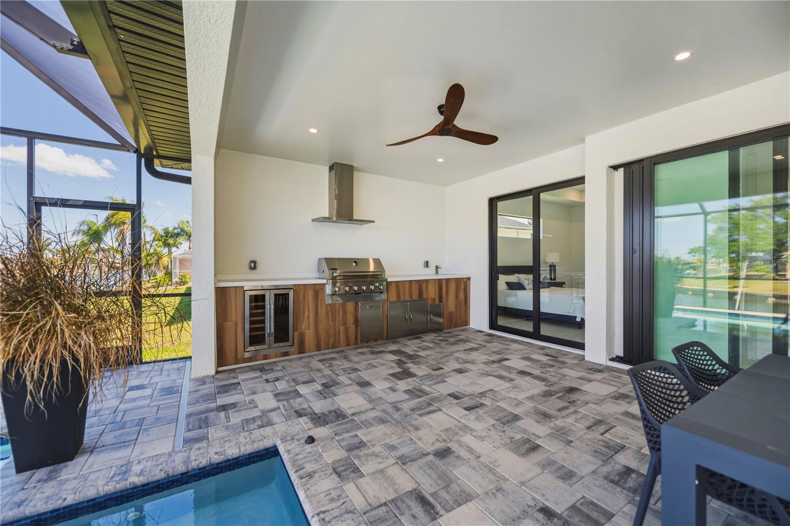 9493 ST PAUL DR, PORT CHARLOTTE, FL, 33981