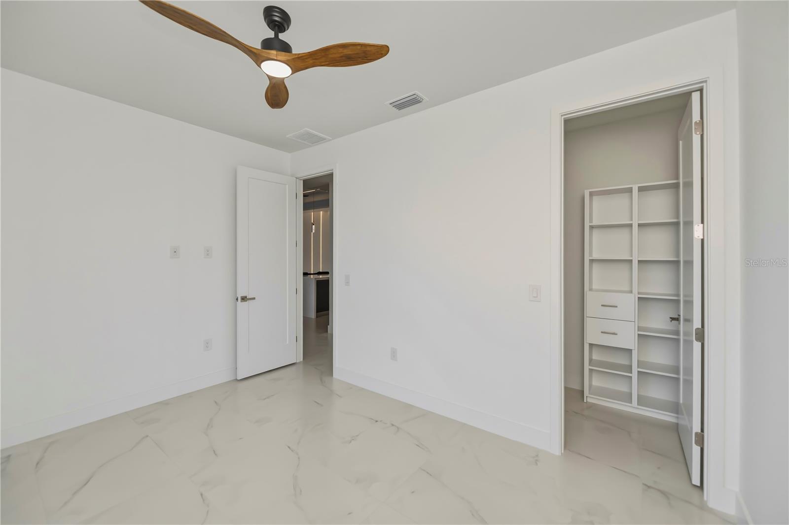 9493 ST PAUL DR, PORT CHARLOTTE, FL, 33981