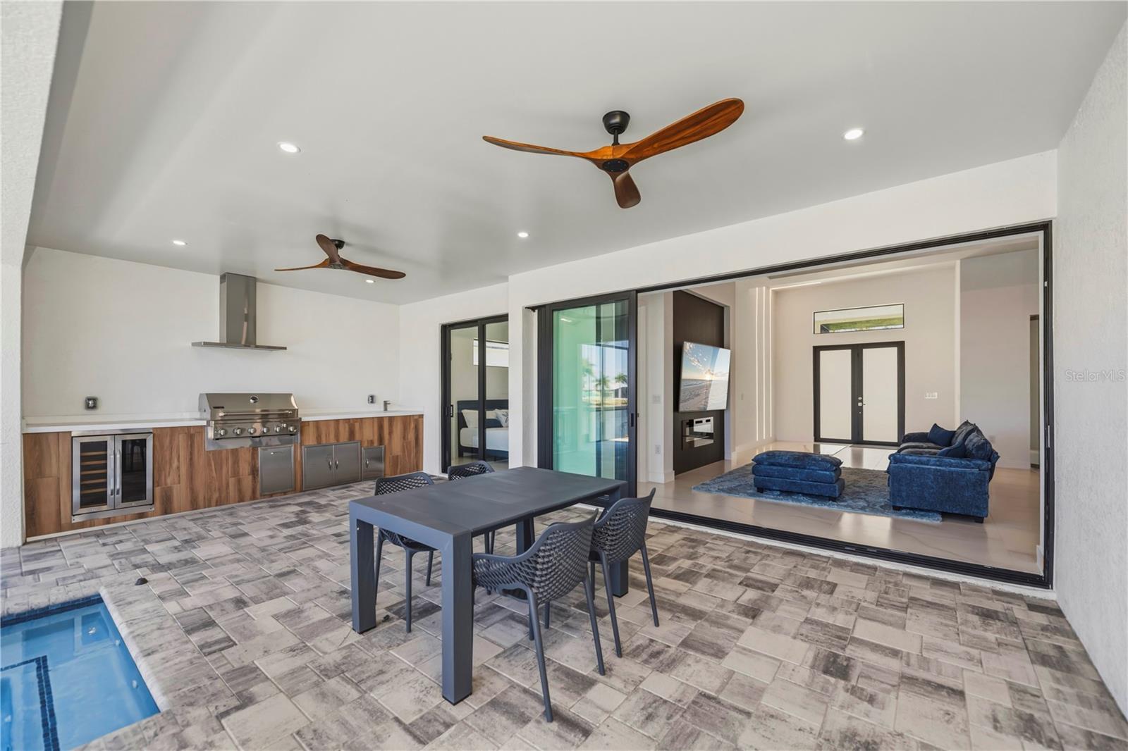 9493 ST PAUL DR, PORT CHARLOTTE, FL, 33981