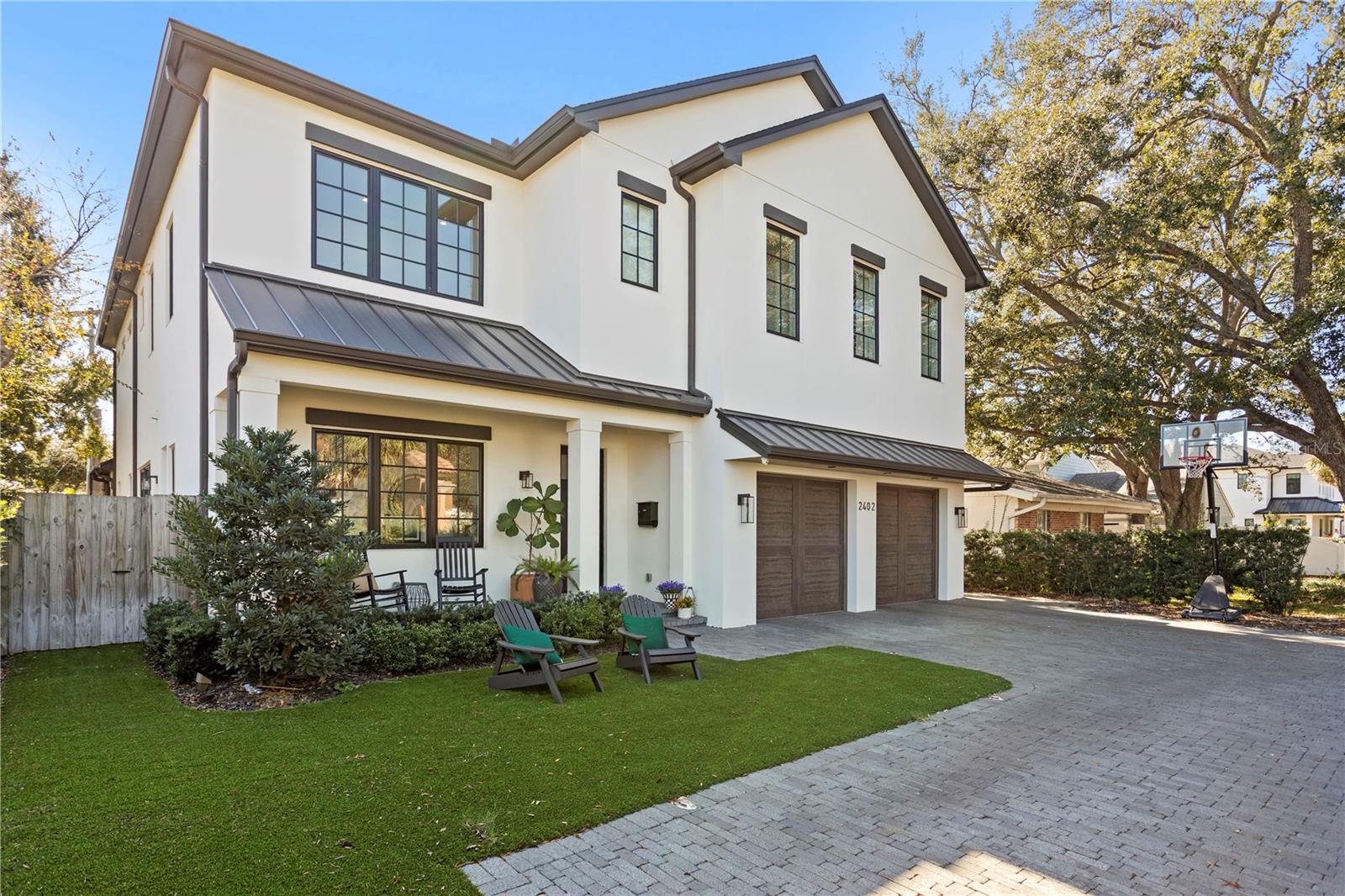 2402 W PARKLAND BLVD, TAMPA, FL, 33609