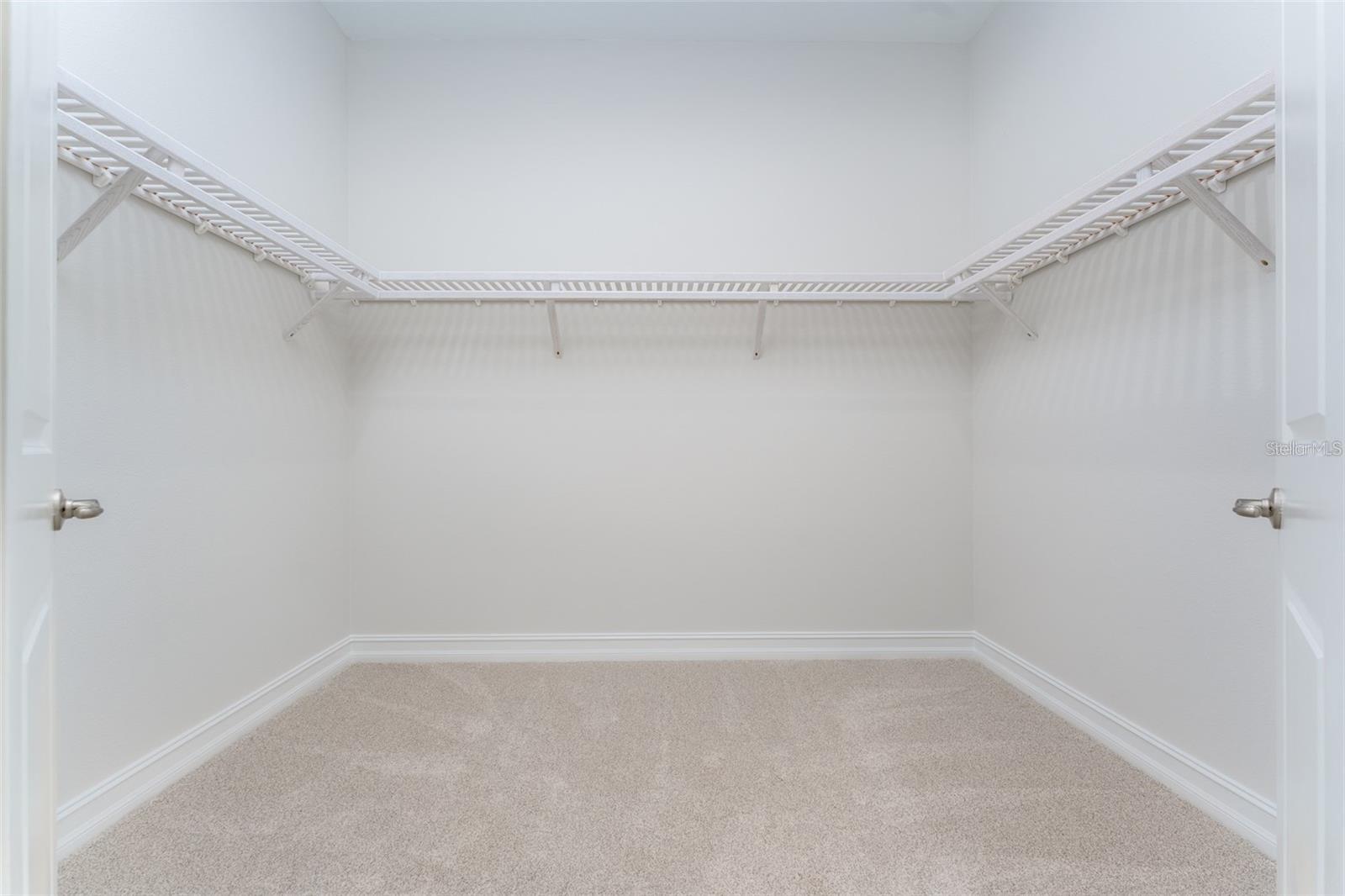 3926 SOUTHERN VALLEY LOOP, BROOKSVILLE, FL, 34601