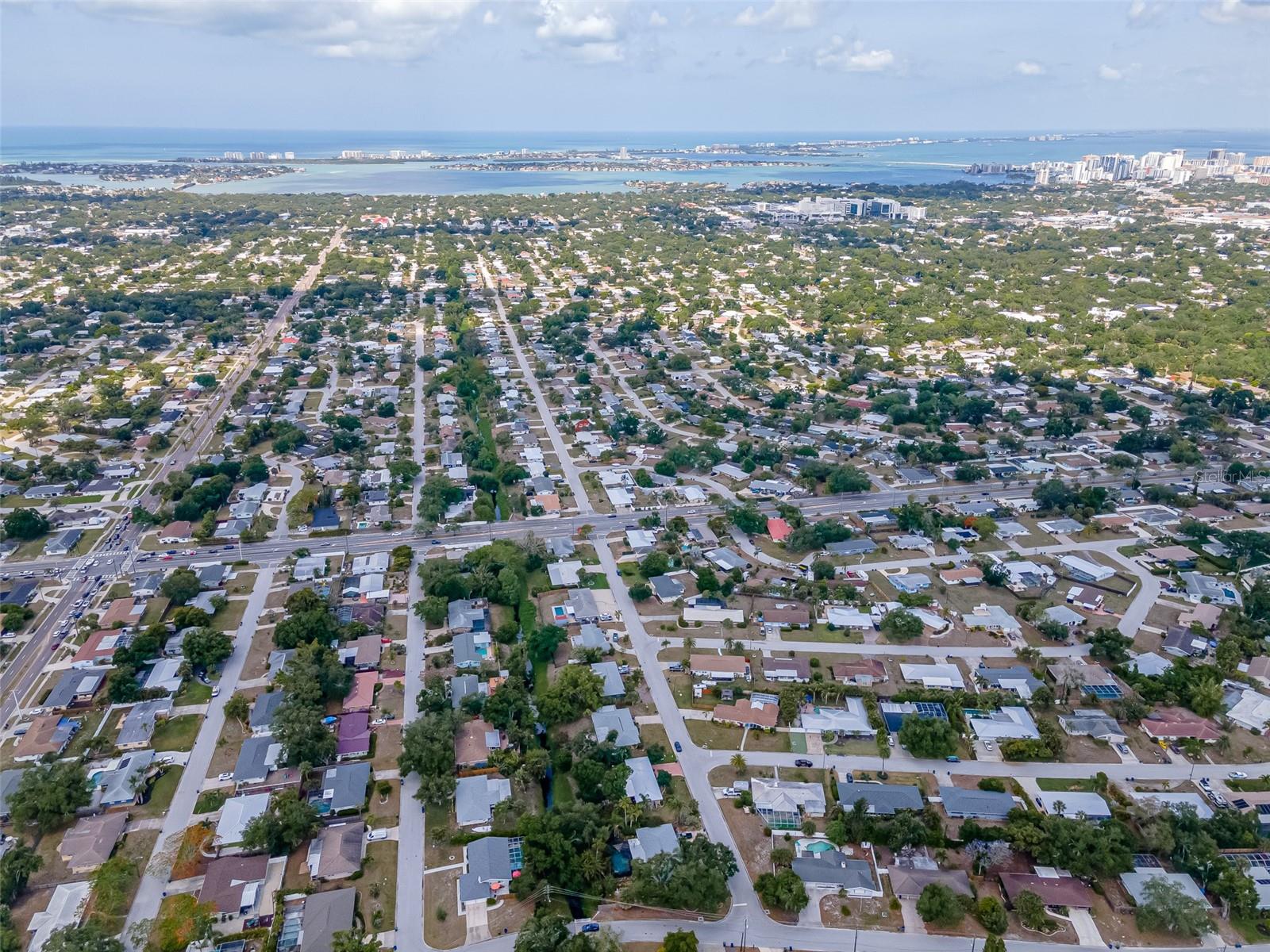2833 SUNNYSIDE ST, SARASOTA, FL, 34239