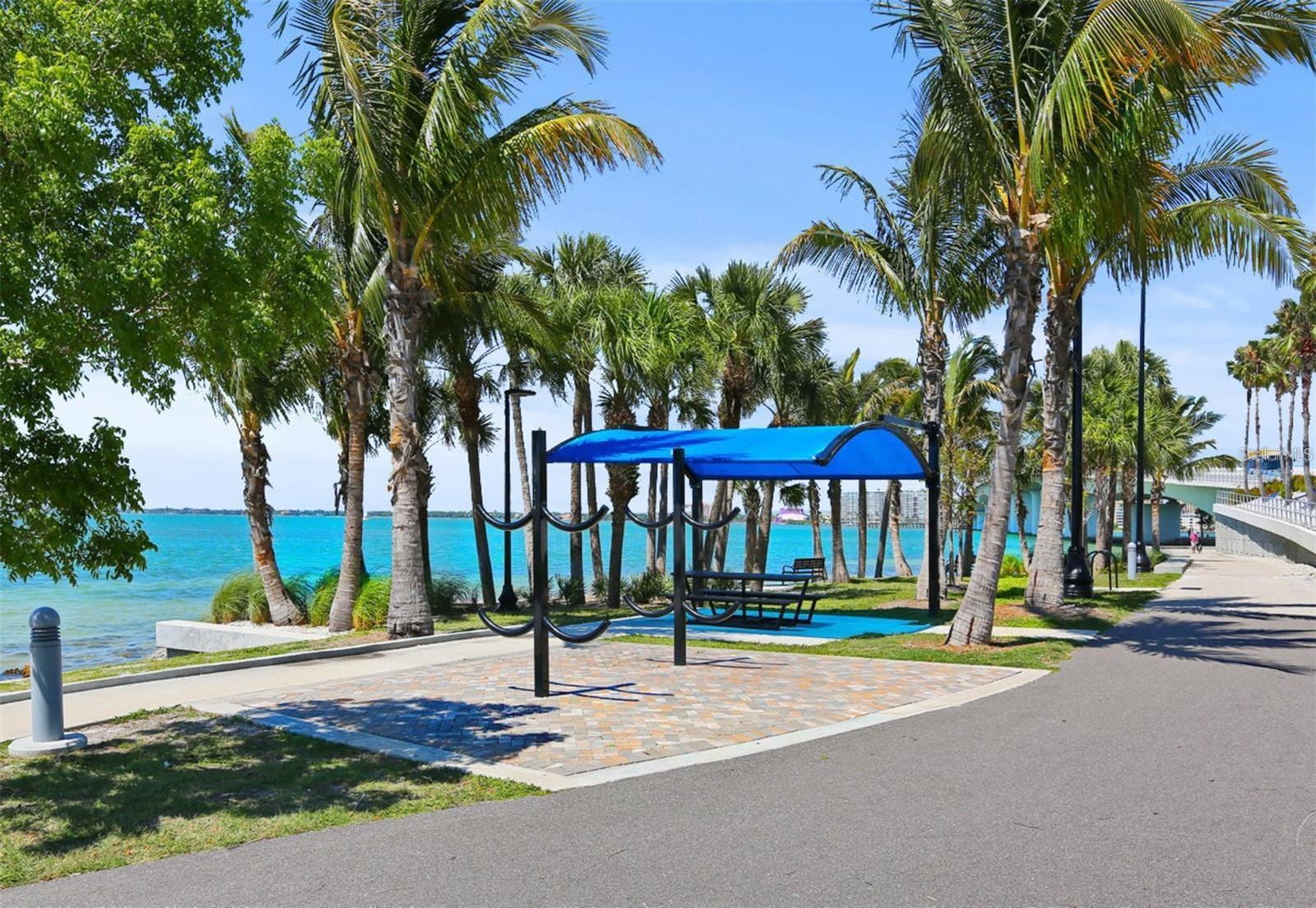2833 SUNNYSIDE ST, SARASOTA, FL, 34239