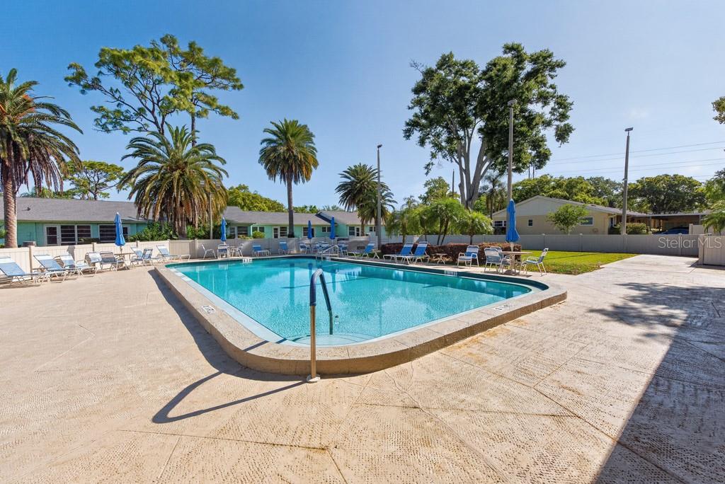 2465 NORTHSIDE DR #305, CLEARWATER, FL, 33761