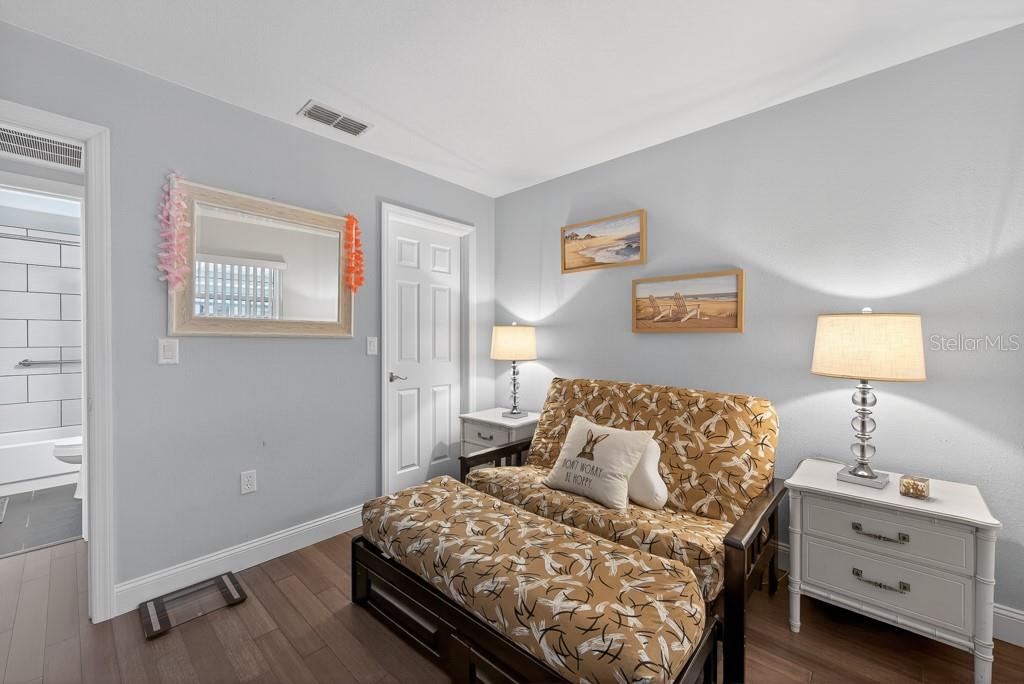 2465 NORTHSIDE DR #305, CLEARWATER, FL, 33761