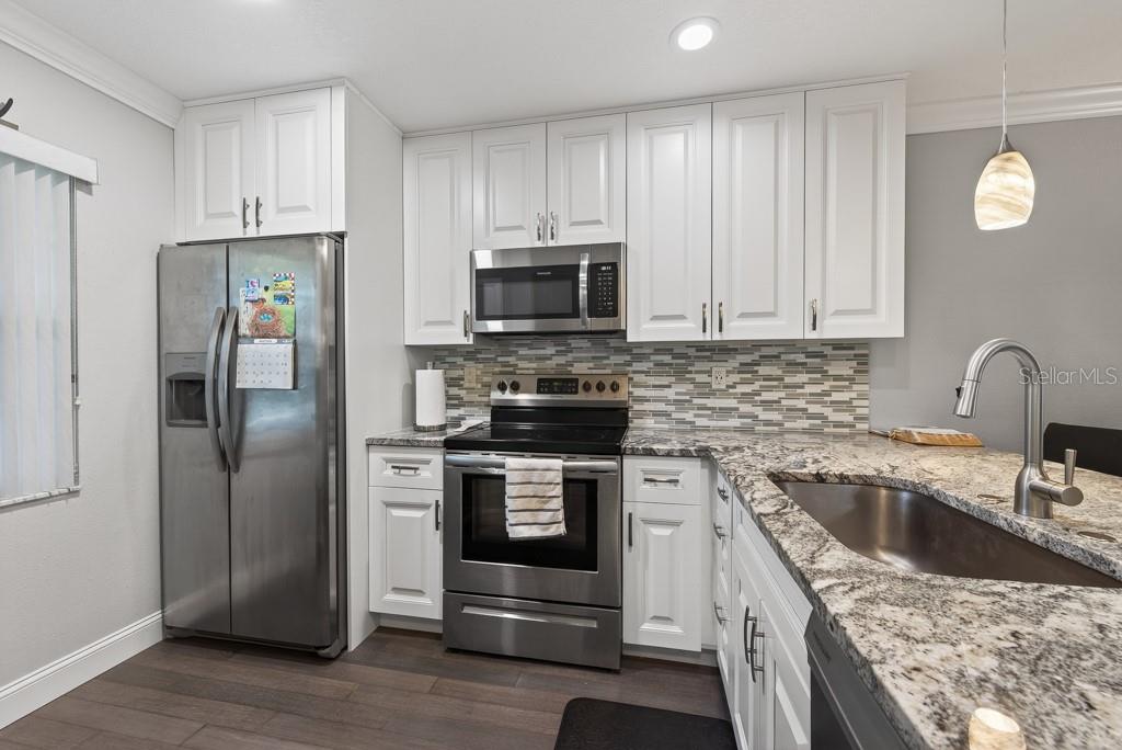 2465 NORTHSIDE DR #305, CLEARWATER, FL, 33761