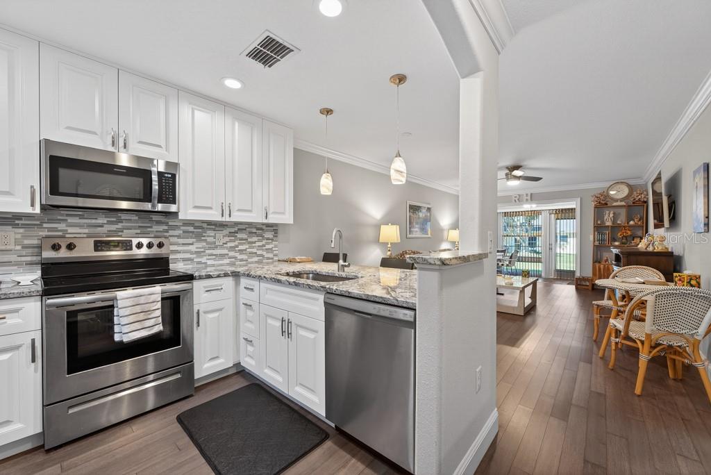 2465 NORTHSIDE DR #305, CLEARWATER, FL, 33761