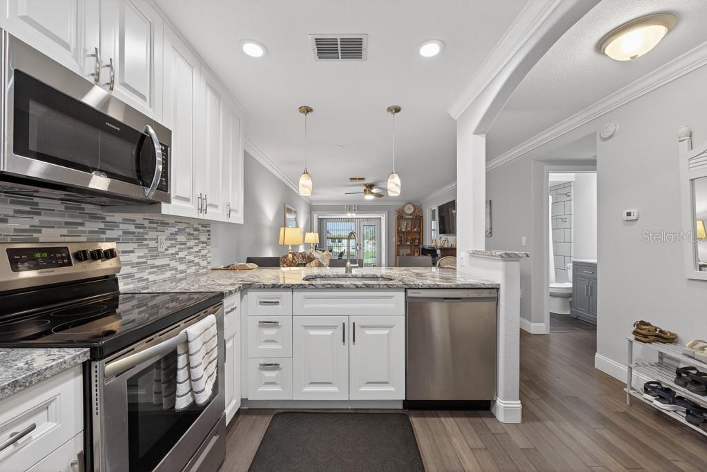 2465 NORTHSIDE DR #305, CLEARWATER, FL, 33761