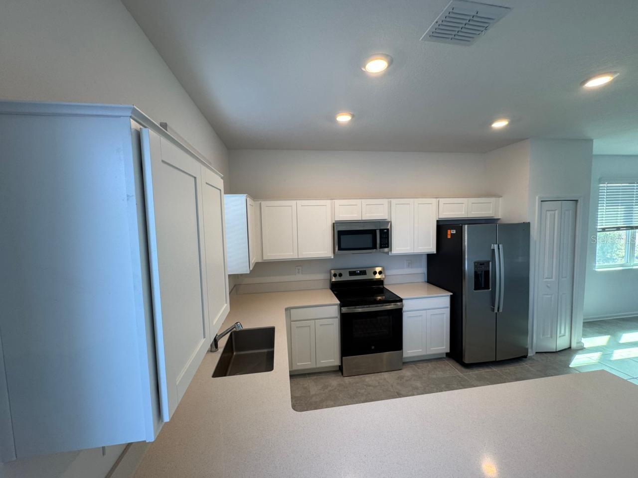 93 NINE IRON DR, DAVENPORT, FL, 33896