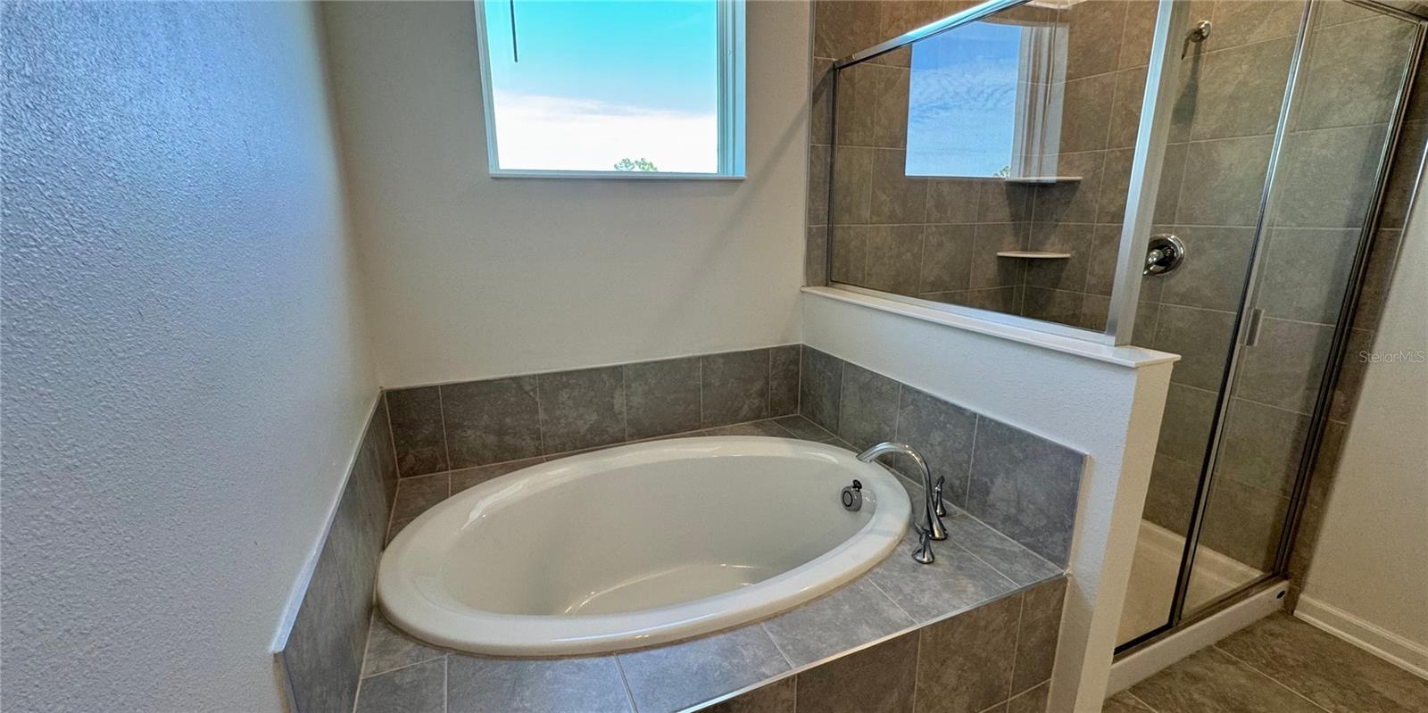 93 NINE IRON DR, DAVENPORT, FL, 33896