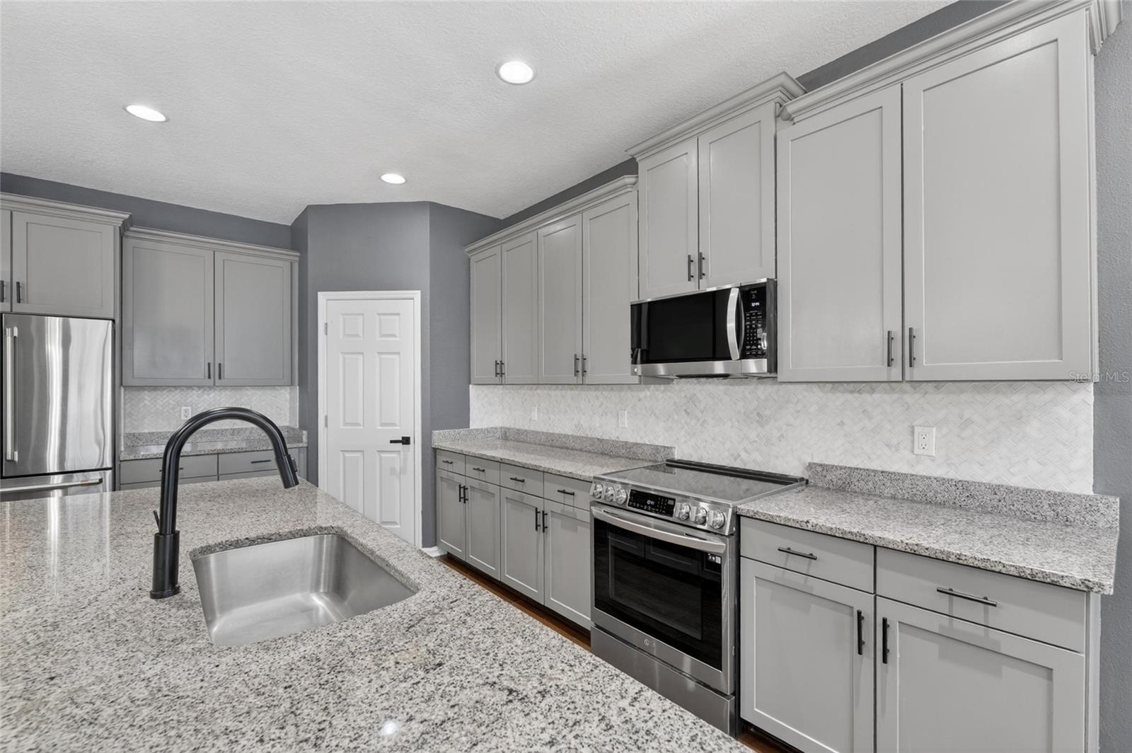 11807 HARPSWELL DR, RIVERVIEW, FL, 33579