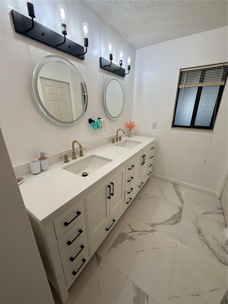 32 WESTLAWN PL, PALM COAST, FL, 32164