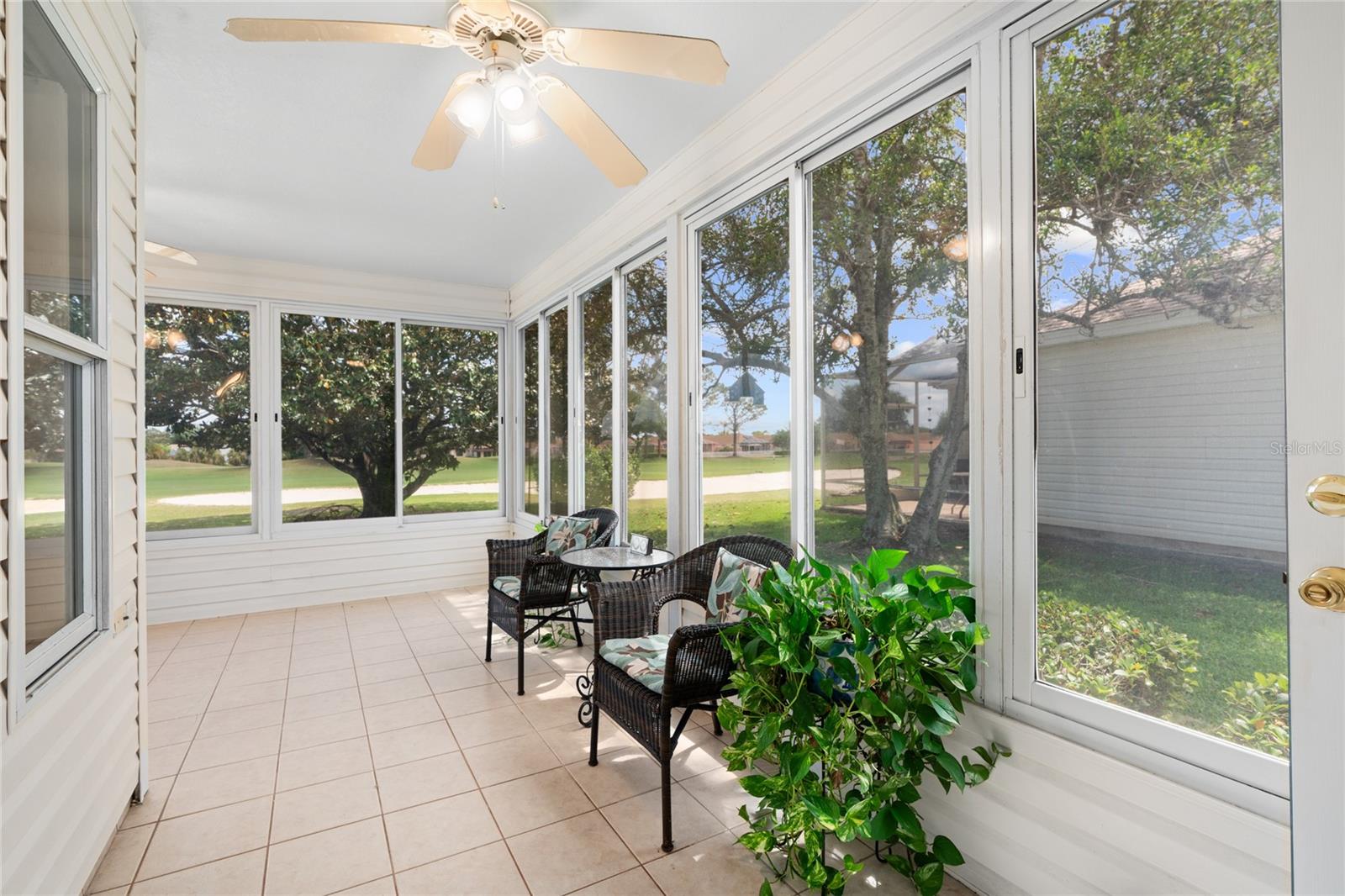 1936 PALO ALTO AVE, LADY LAKE, FL, 32159