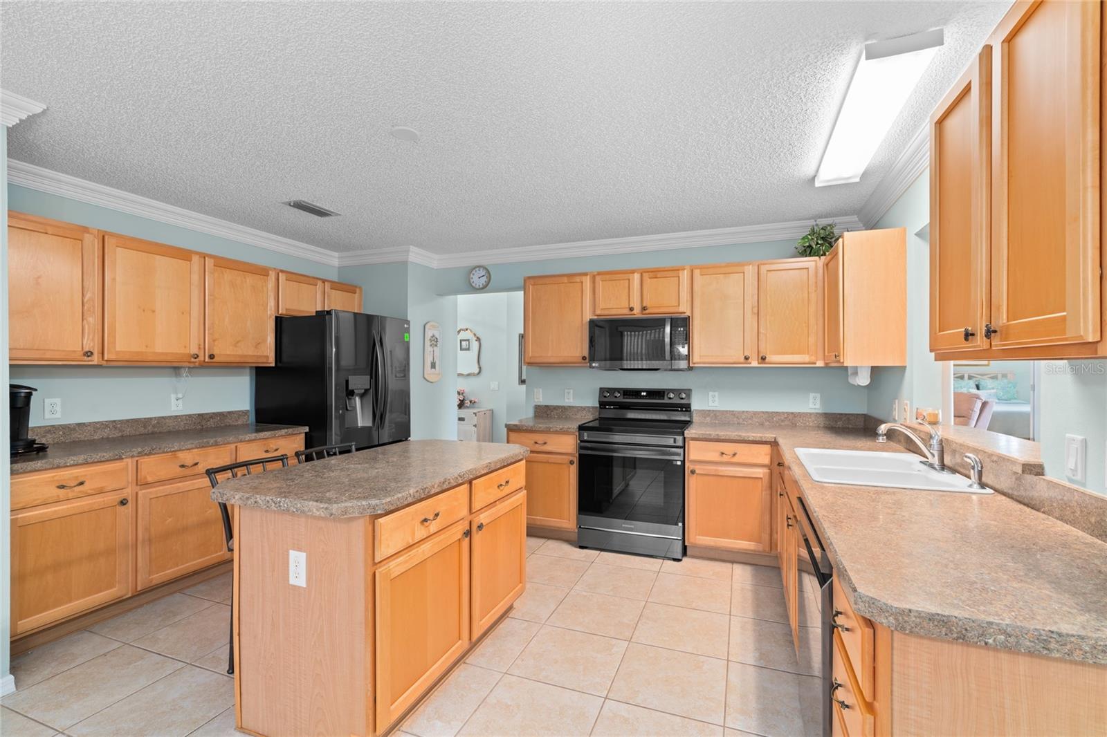 1936 PALO ALTO AVE, LADY LAKE, FL, 32159