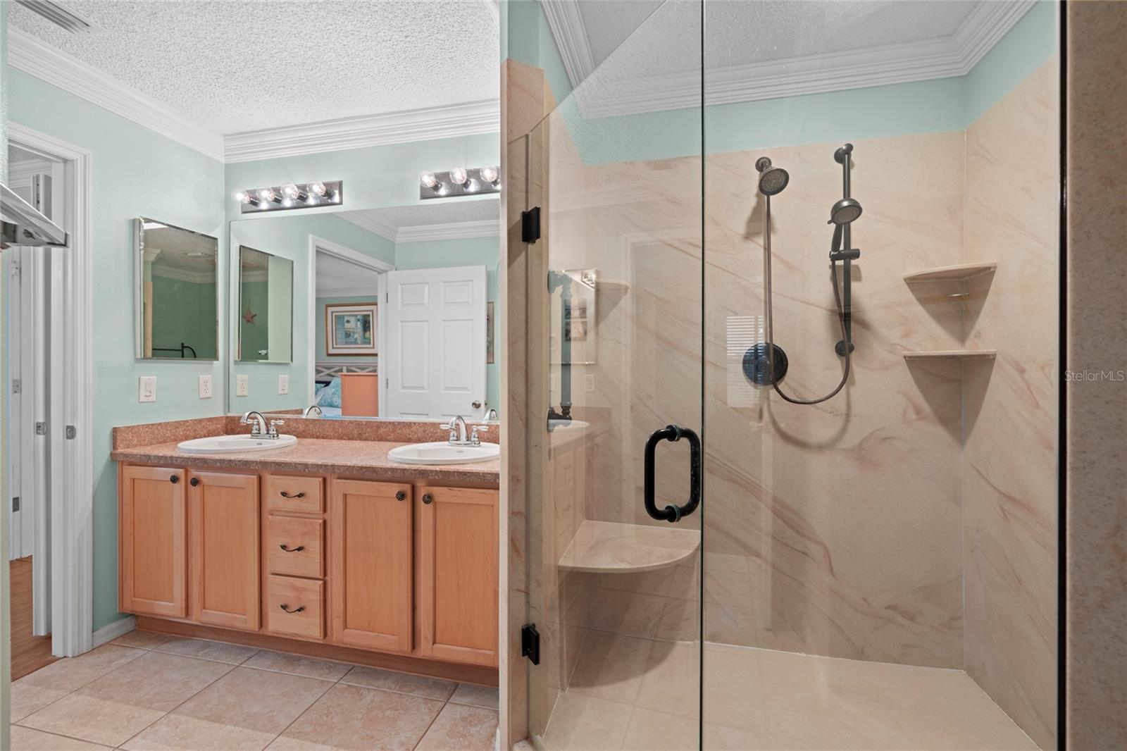 1936 PALO ALTO AVE, LADY LAKE, FL, 32159