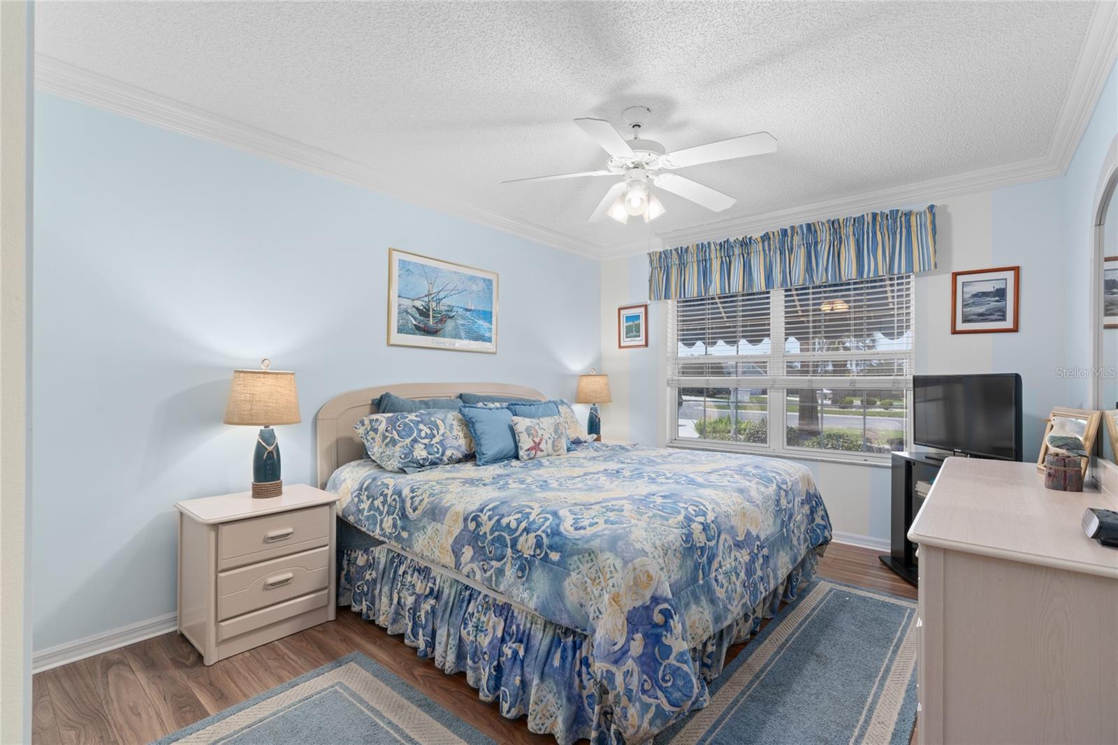 1936 PALO ALTO AVE, LADY LAKE, FL, 32159