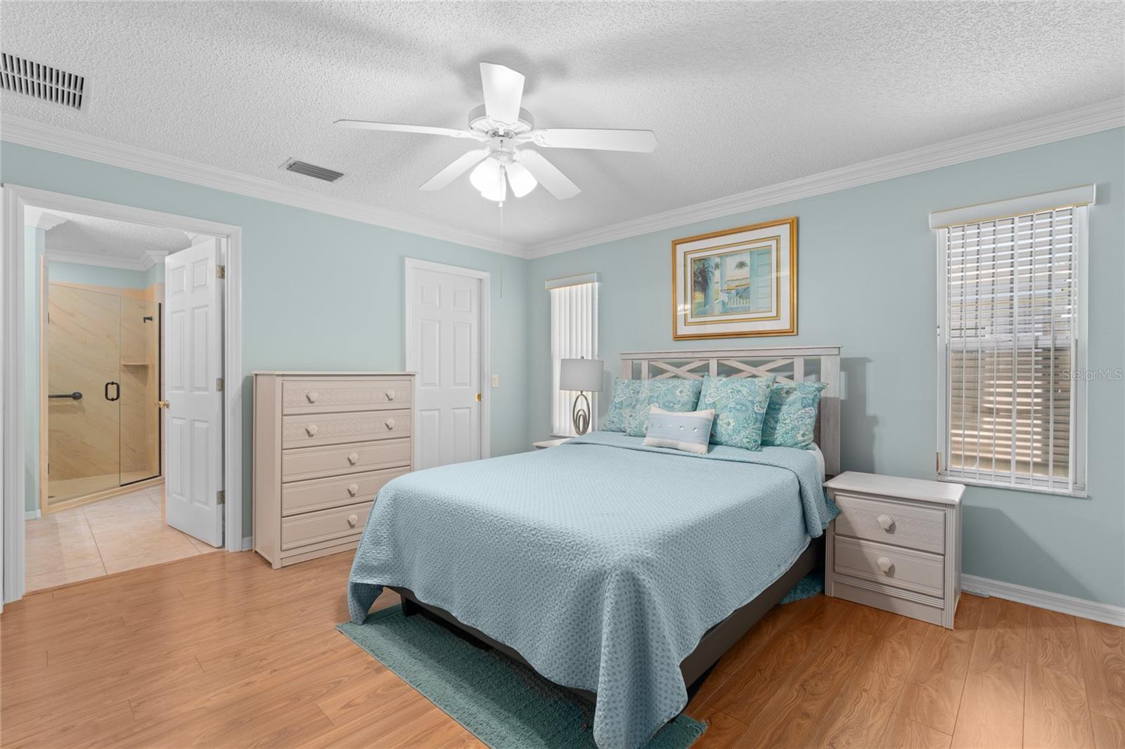 1936 PALO ALTO AVE, LADY LAKE, FL, 32159