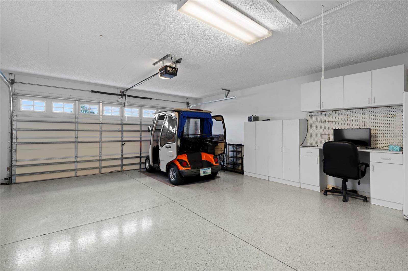 1936 PALO ALTO AVE, LADY LAKE, FL, 32159